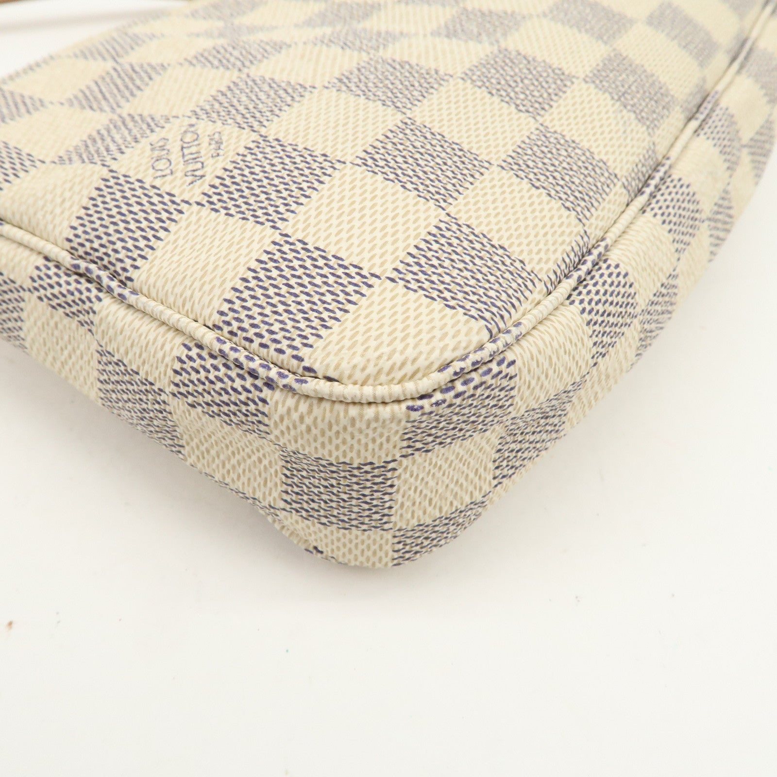 Louis Vuitton Damier Azur Pochette Accessoires Pouch N51986