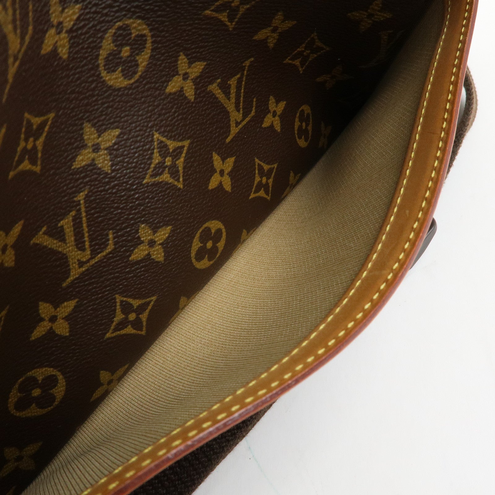 Louis Vuitton Monogram Reporter PM Shoulder Crossbody Bag M45254