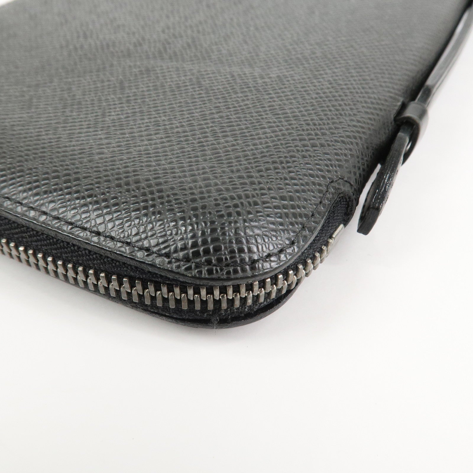 Louis Vuitton Taiga Organizer Atoll Long Wallet Ardoise M30652