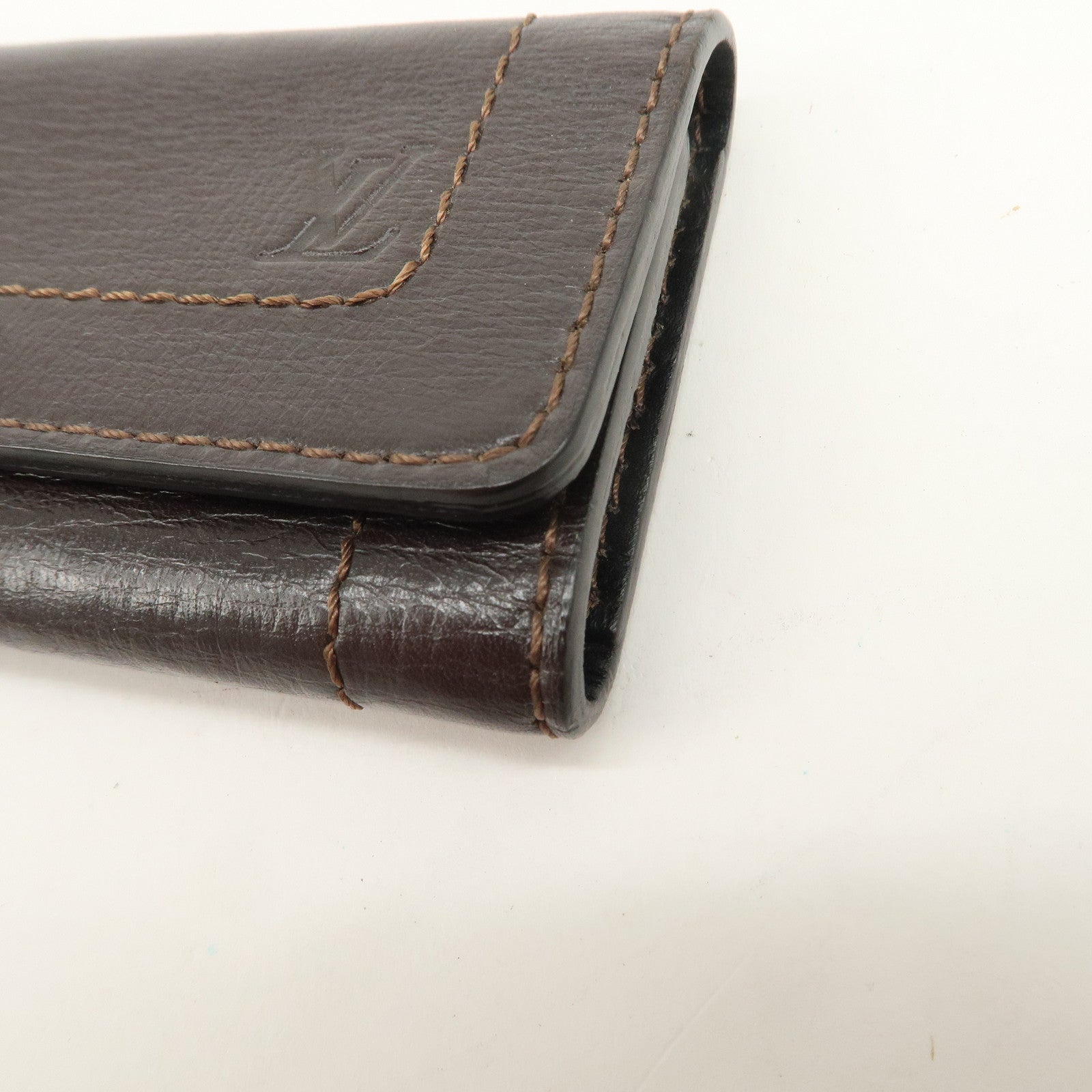 Louis Vuitton Utah Leather Multicles 6 Key Case Cafe M95539