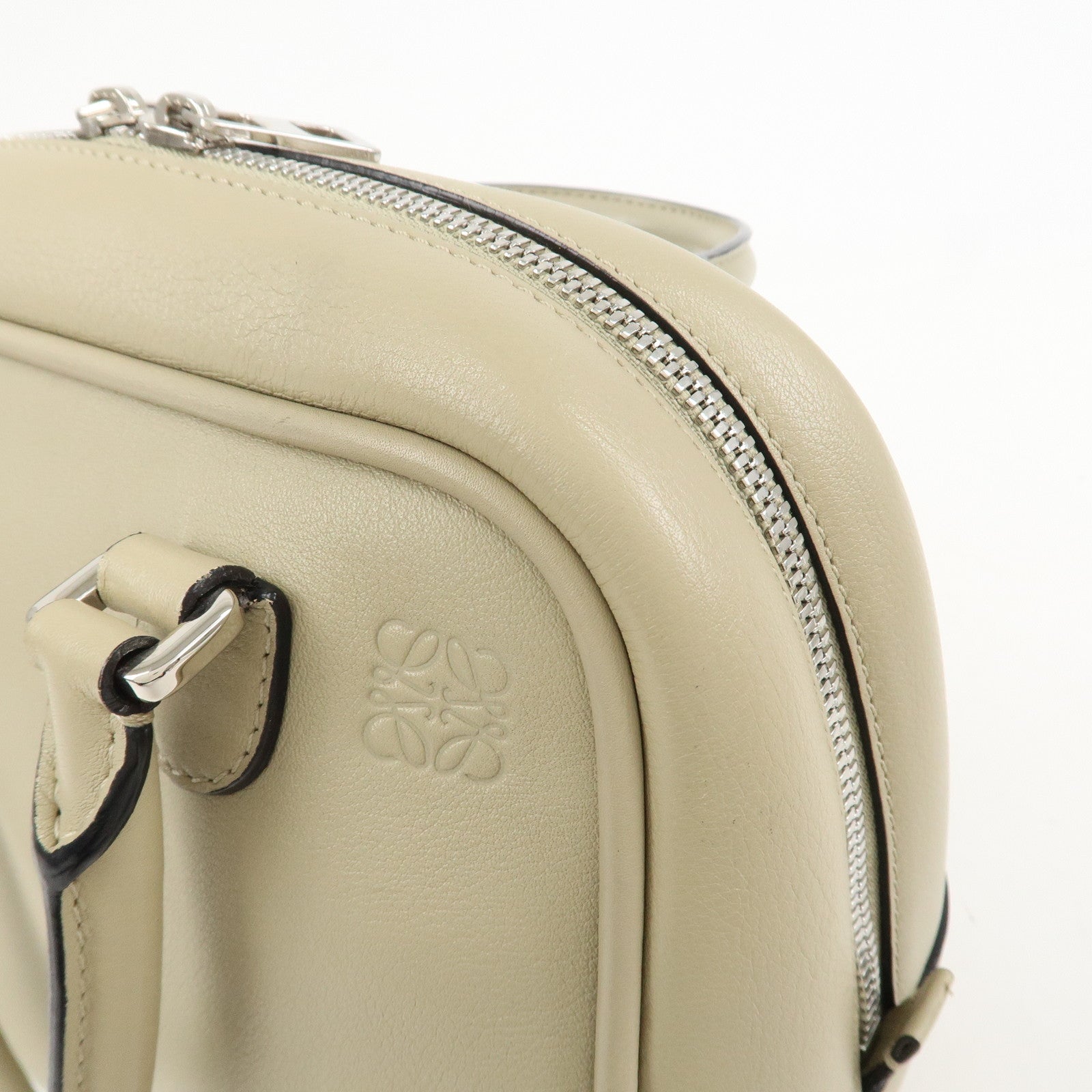 LOEWE Anagram Amazona 75 Leather Hand Bag Beige Silver