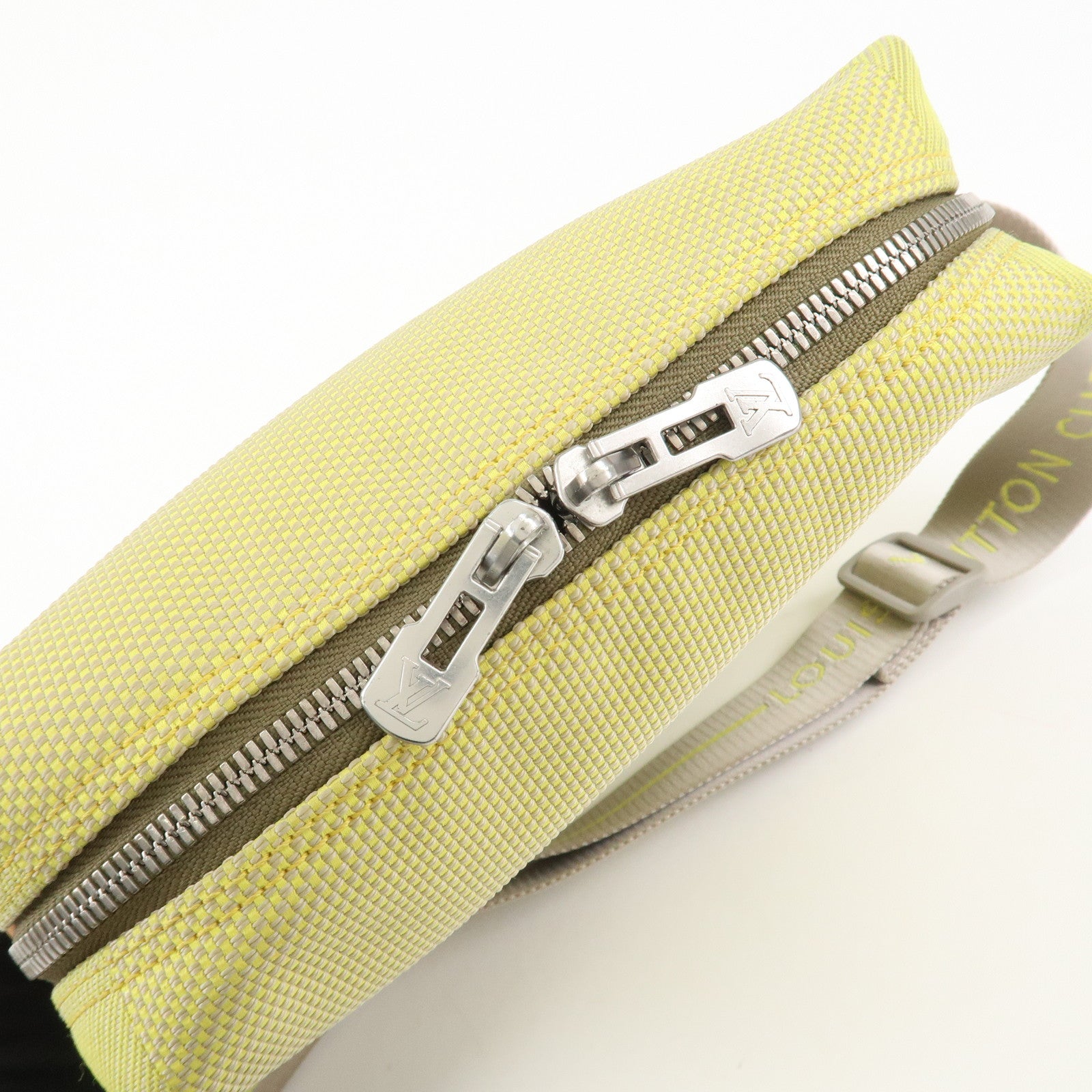 Louis Vuitton Damier Geant LV Cup Weatherly Shoulder Bag M80636 Used