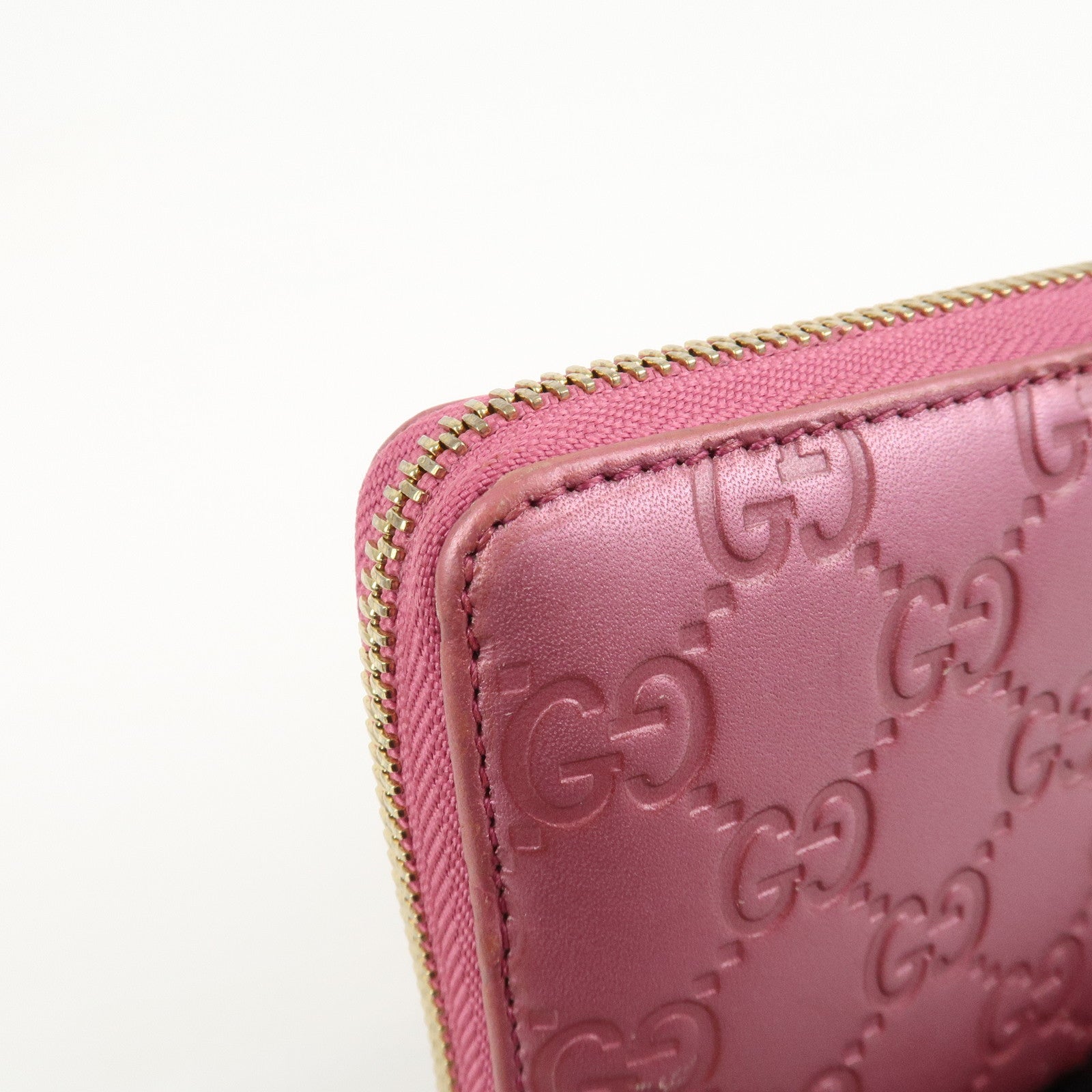 GUCCI Lovely Heart Guccissima Leather Round Zippy Long Wallet 278566