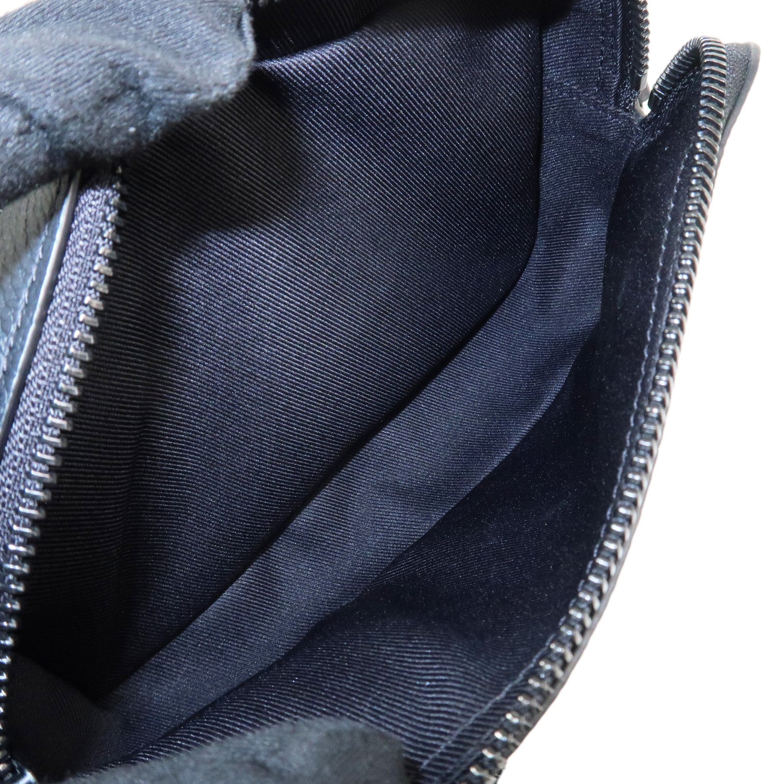 Louis Vuitton LV Aerogram Leather Alpha Wearable Wallet Noir M59161