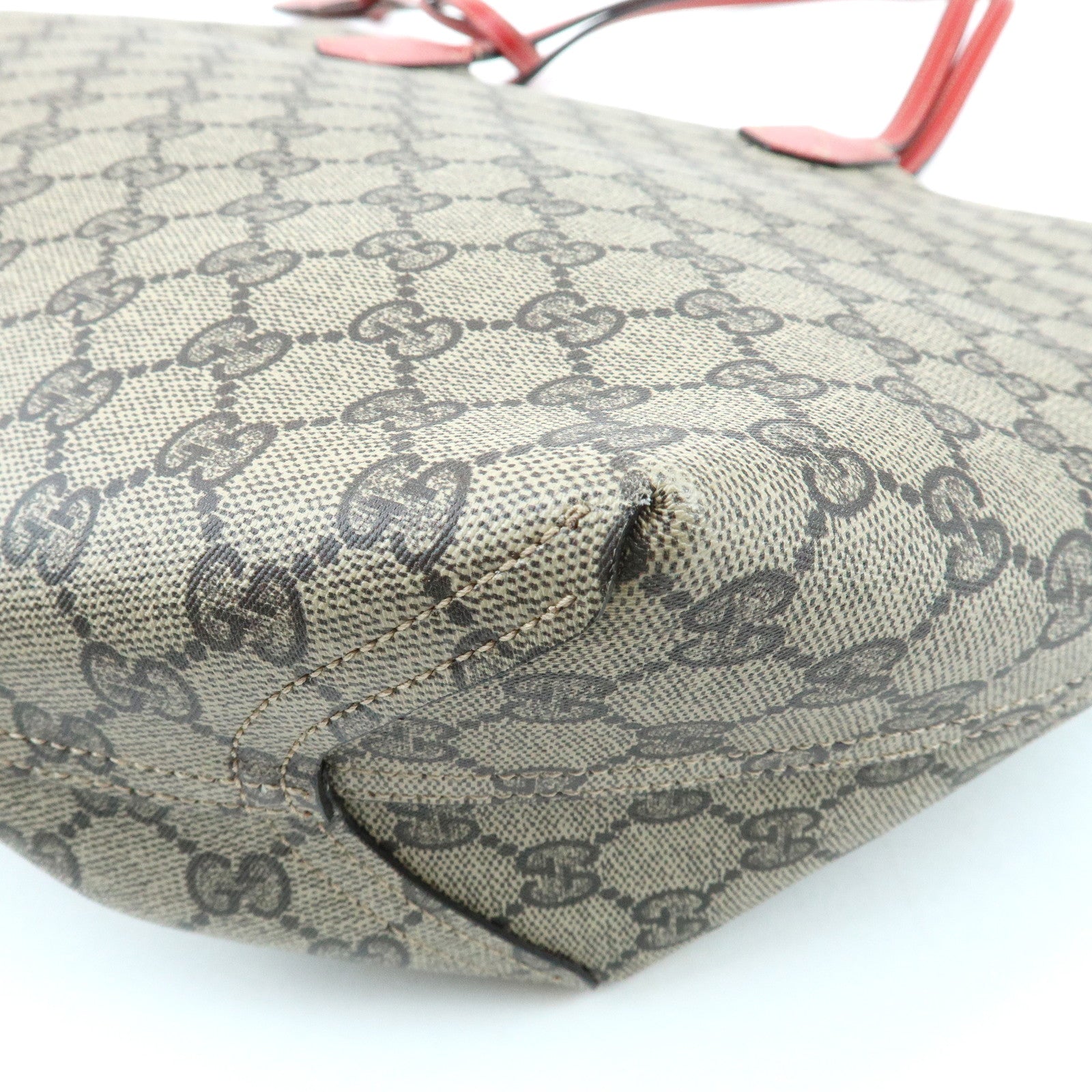 GUCCI Reversible GG Supreme Leather Tote Bag Beige Red 368568