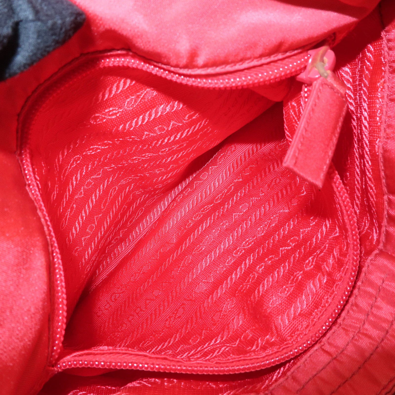 PRADA Nylon Patent Leather Shoulder Bag Red B8844