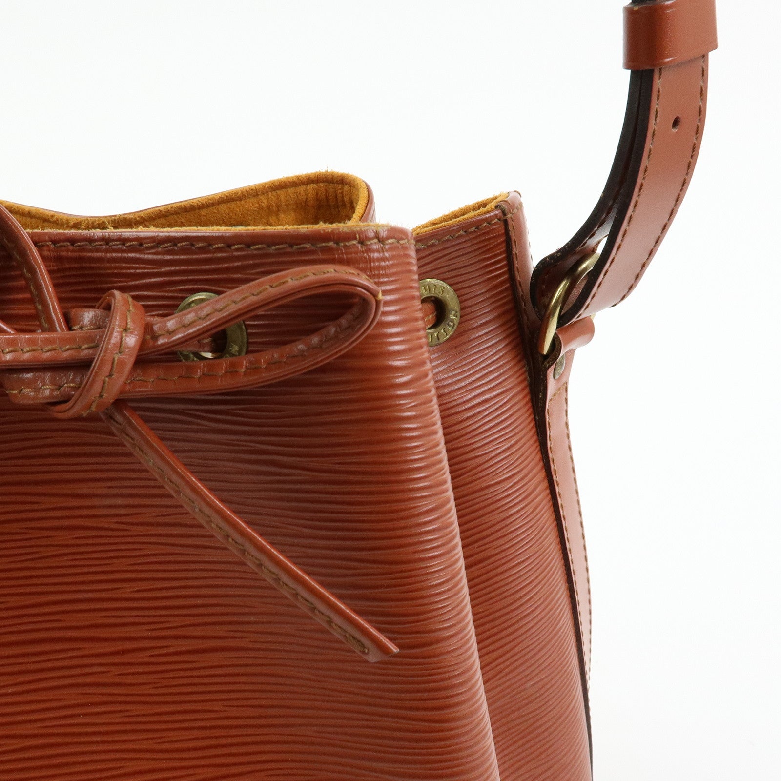 Louis Vuitton Epi Petit Noe Shoulder Bag Kenya Brown M44103