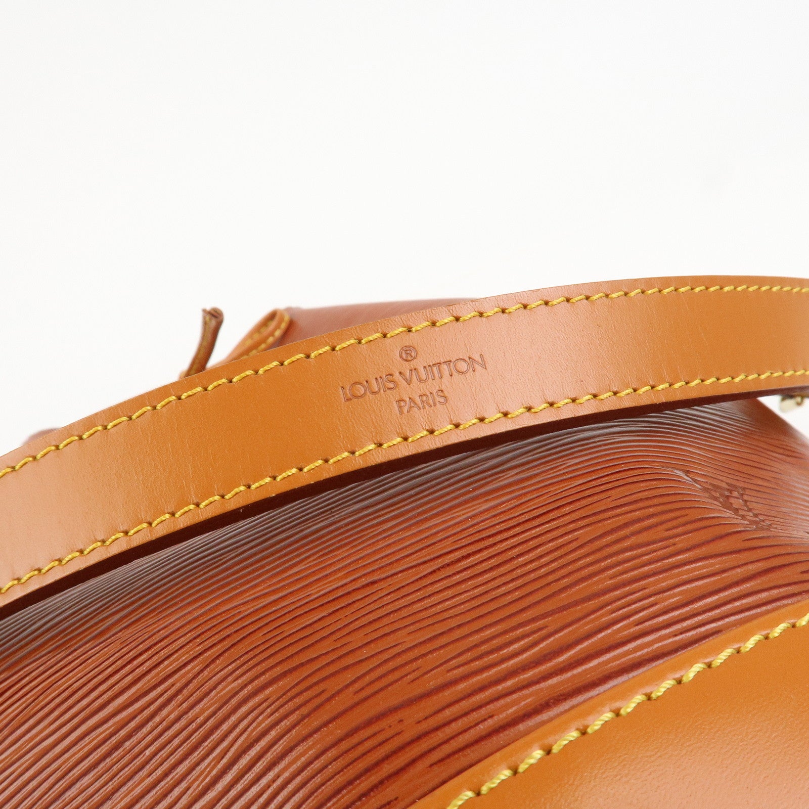Louis Vuitton Epi Noe Leather Shoulder Bag Kenya Brown M44003