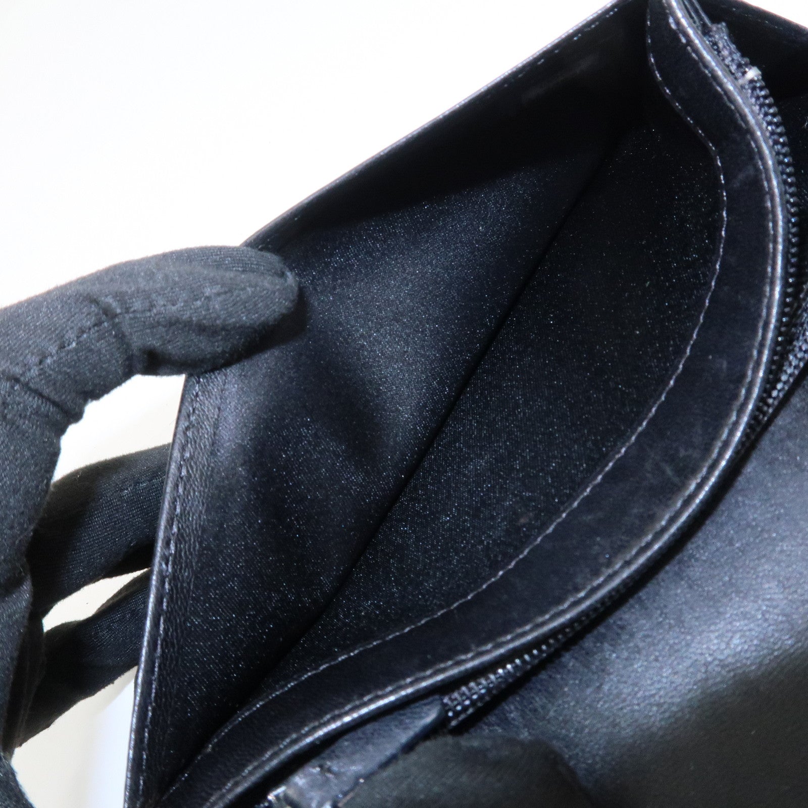 CHANEL Icon Line Patent Leather Bi-fold Long Wallet Black A37151