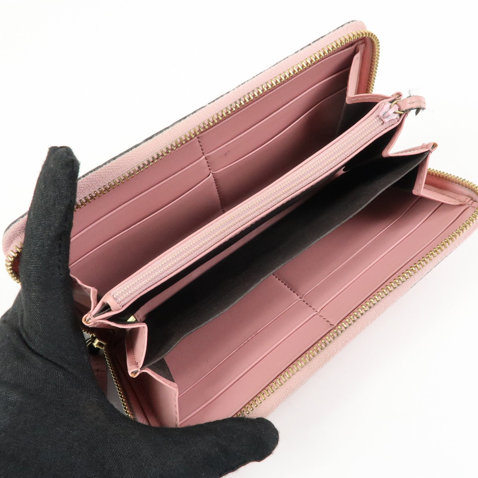 GUCCI Guccissima Leather Round Zippy Long Wallet Pink 410102