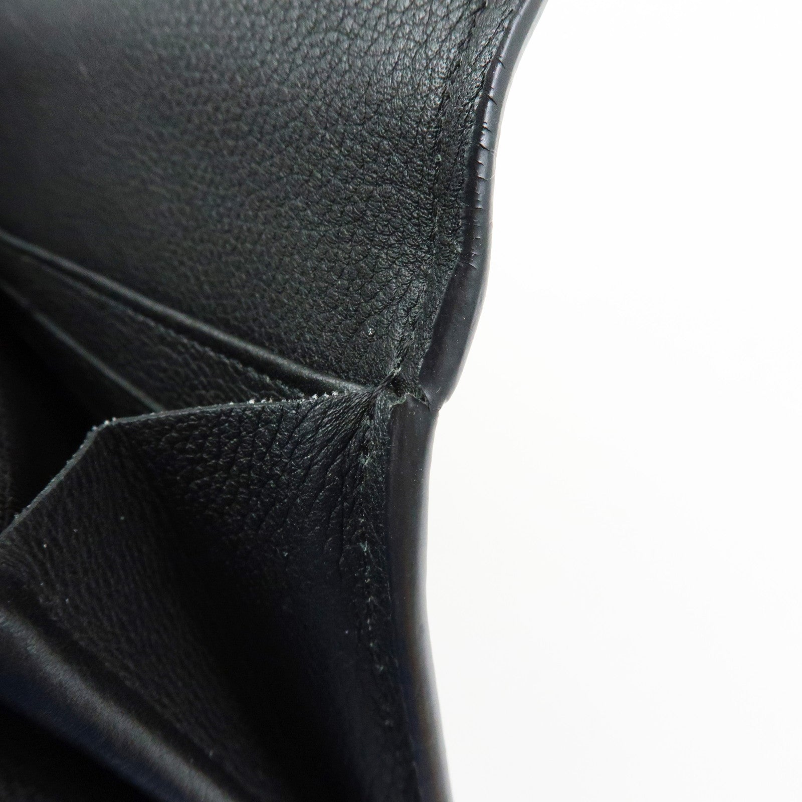 Louis Vuitton Portefeuille My Lockme Leather Wallet Noir M62530