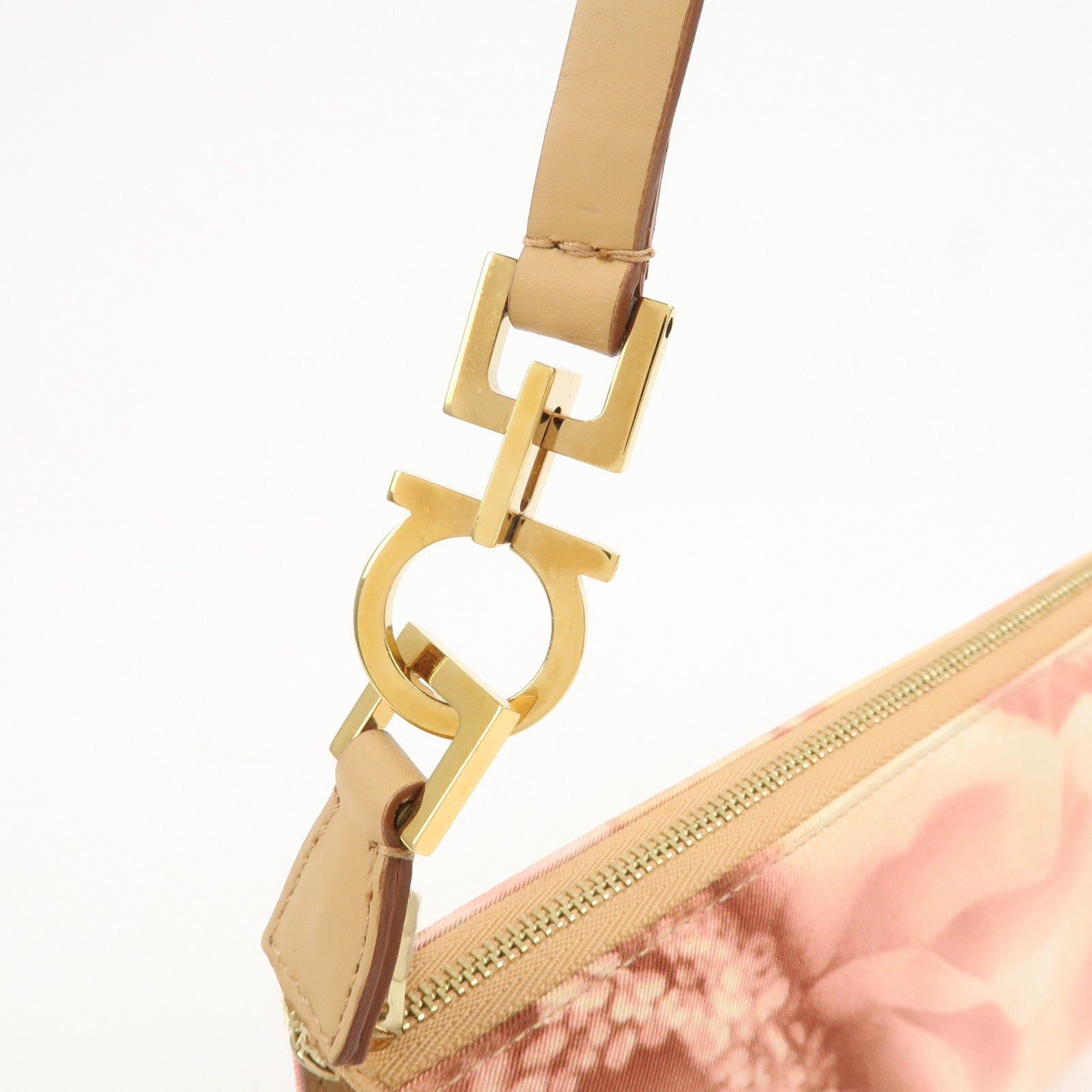 Ferragamo Gancini Nylon Leather Shoulder Bag Hand Bag Flower Pink