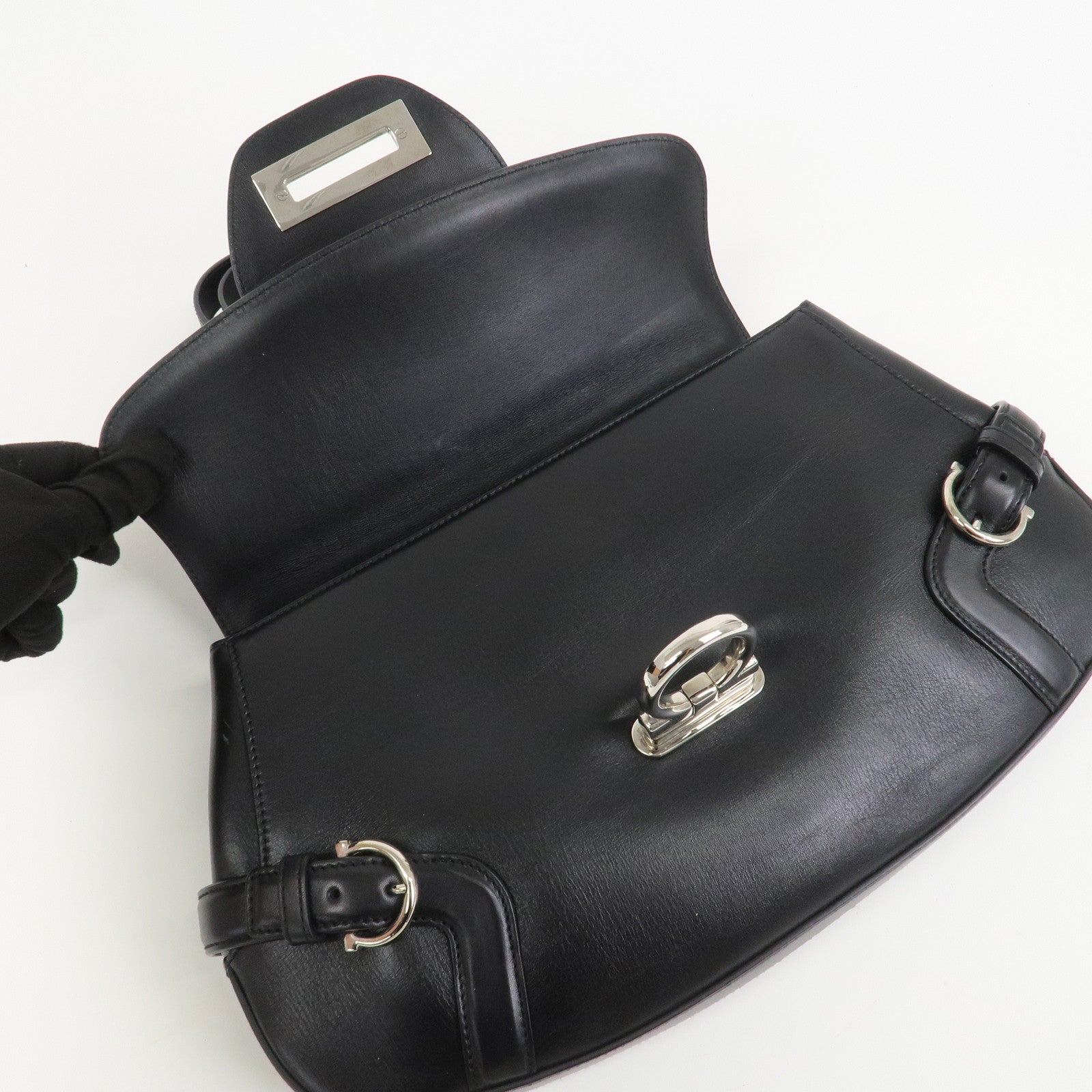 Ferragamo Gancini Leather Shoulder Bag Hand Bag Black AQ-21 4935