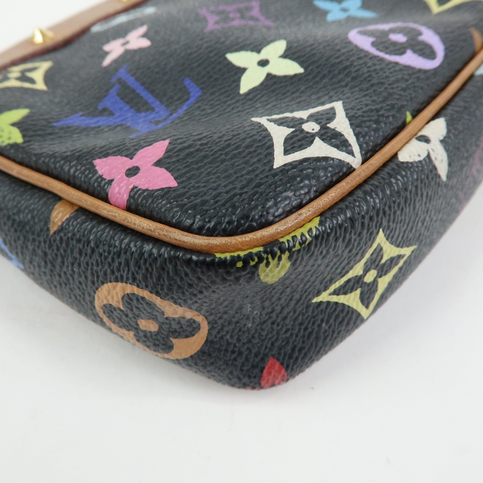 Louis Vuitton Monogram Multicolor Pochette Accessoires Noir M92648