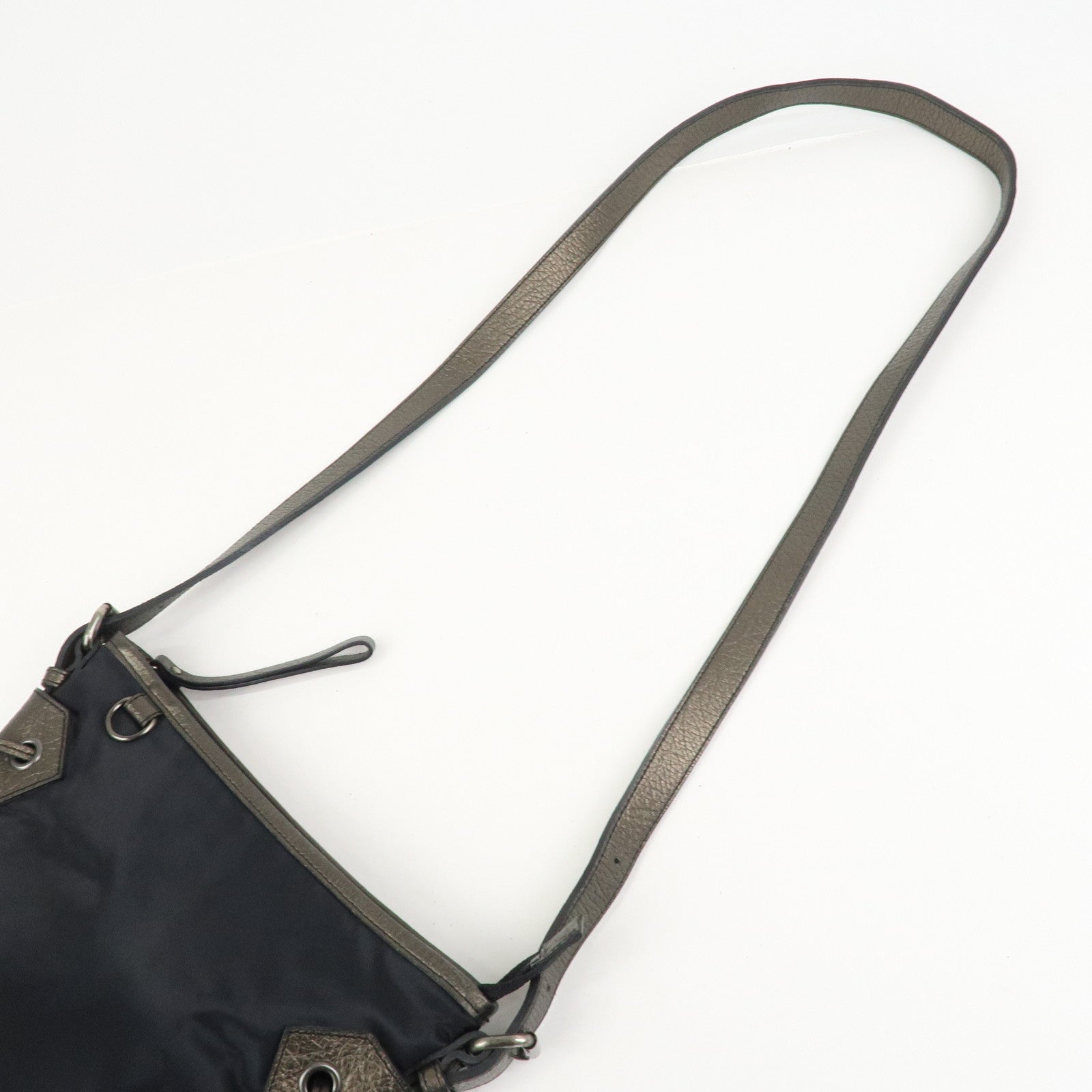 BURBERRY Logo Nylon Leather Shoulder Bag Crossbody Black