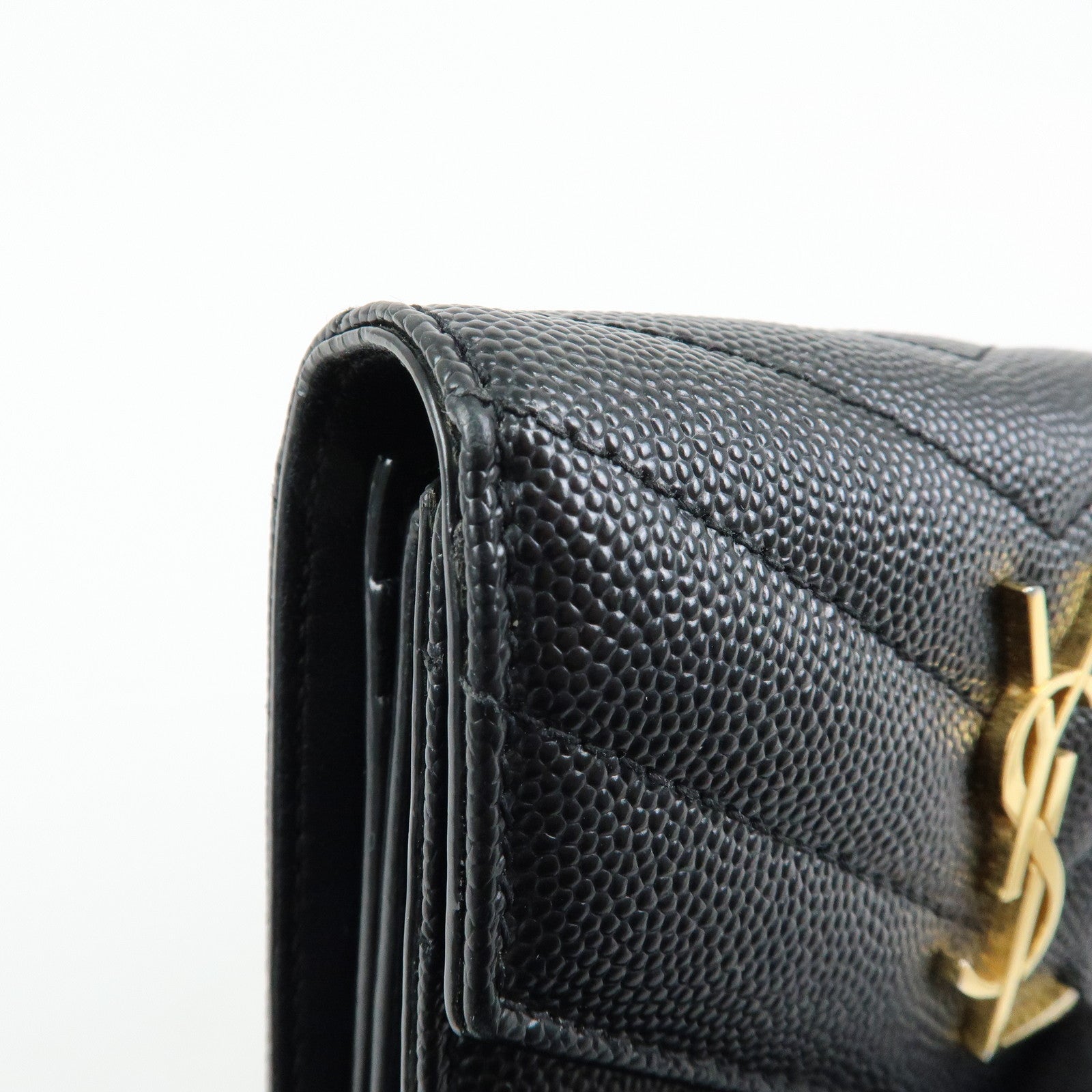 SAINT LAURENT PARIS Cassandra Leather Compact Wallet Black 692061