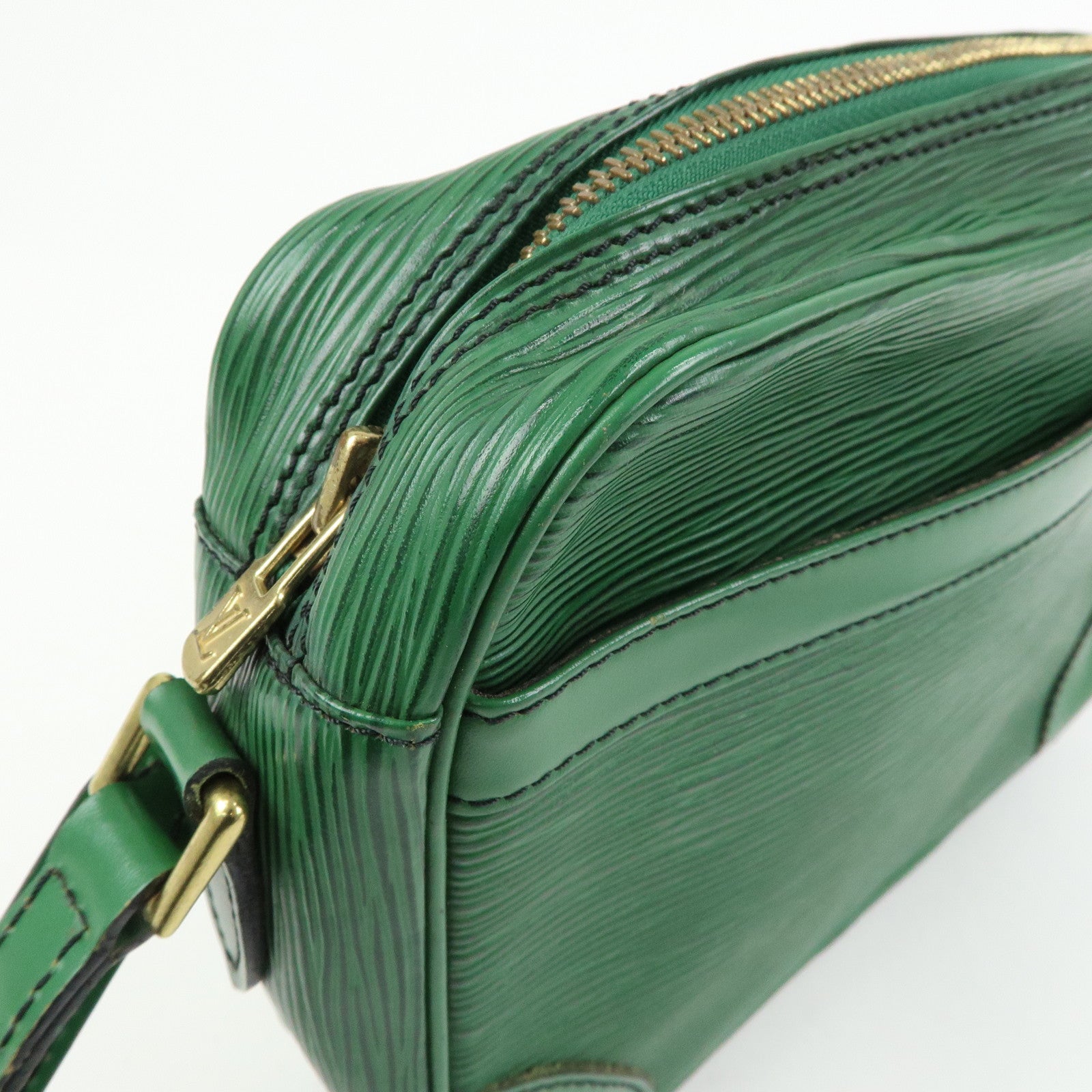 Louis Vuitton Epi Trocadero 24 Shoulder Bag Borneo Green M52304