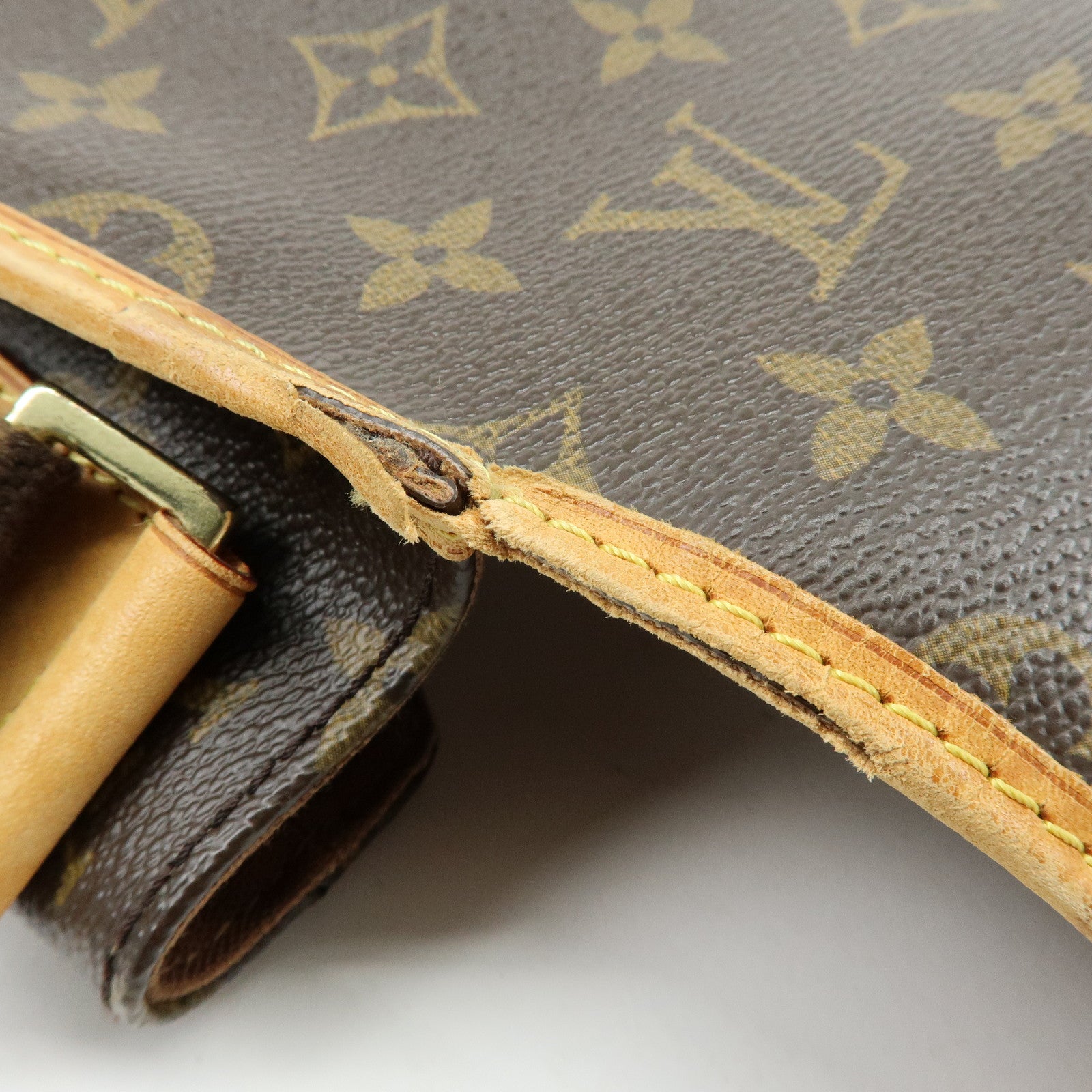 Louis Vuitton Monogram Messenger Bosphore PM Shoulder Bag M40106