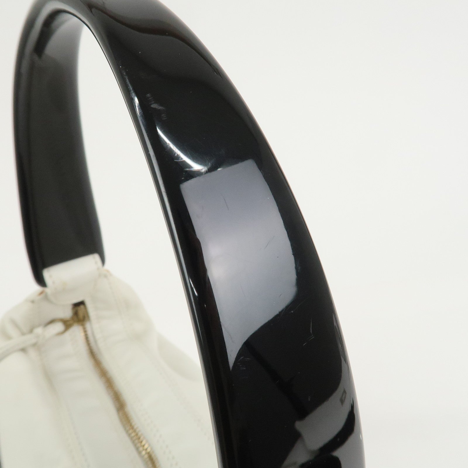 CHANEL Lamb skin Plastic Shoulder Bag Hand Bag White Black