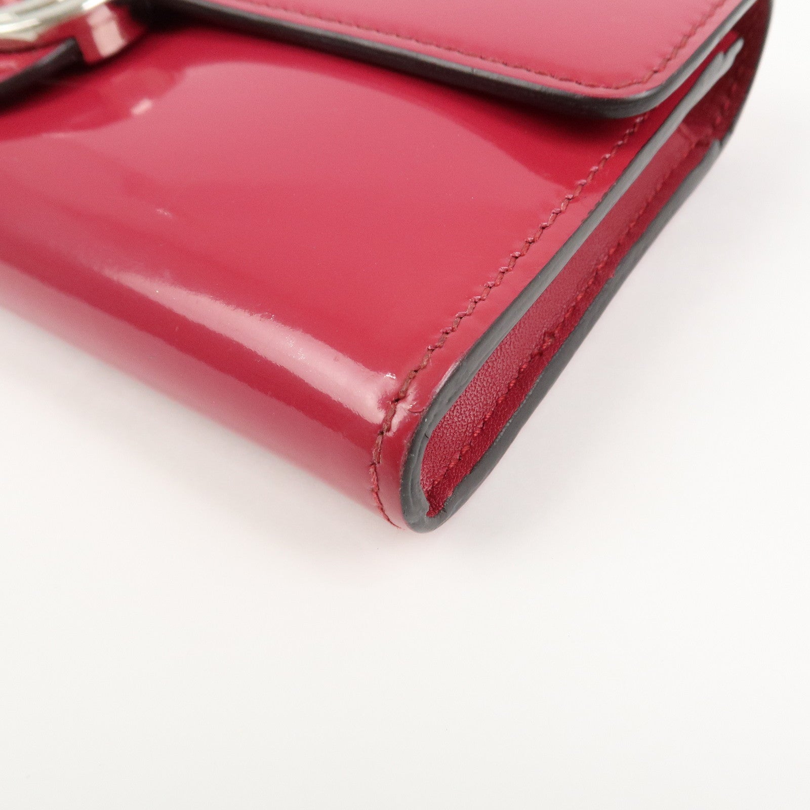 GUCCI Guccissima Interlocking G Patent Leather Wallet Pink 369663