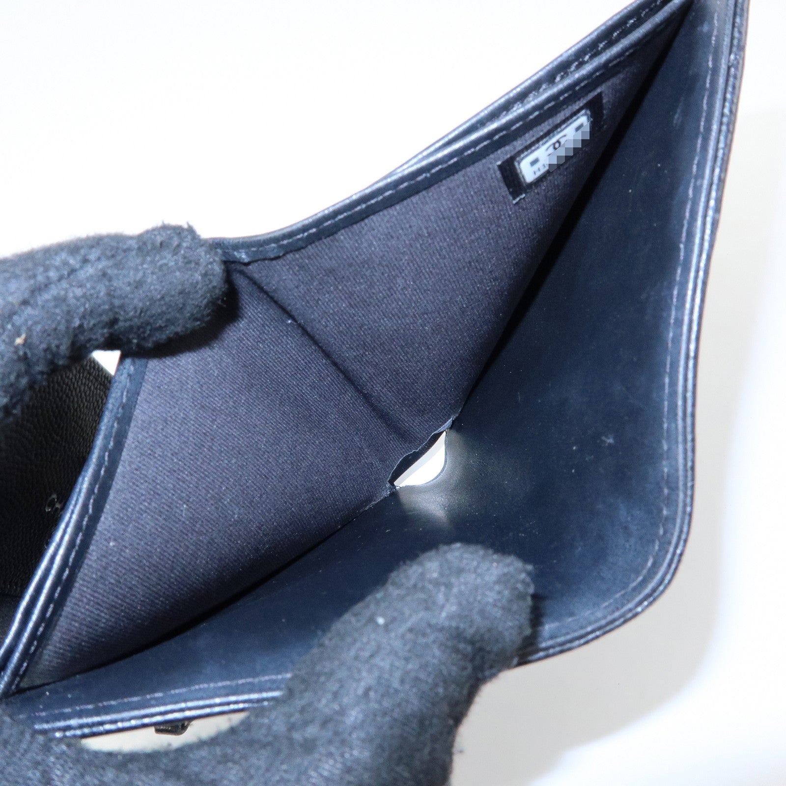 CHANEL BOY CHANEL Matelasse Caviarskin Compact Wallet Black A80734