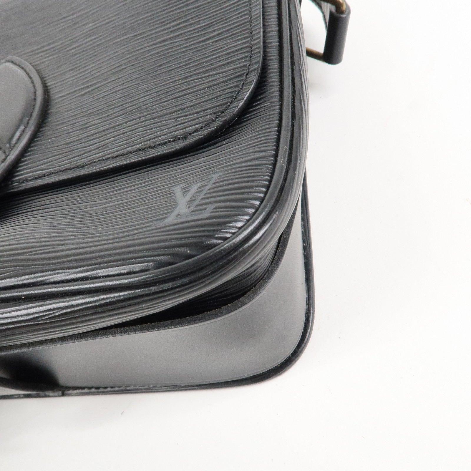 Louis Vuitton Epi Cartouchiere Shoulder Bag Noir Black M52242