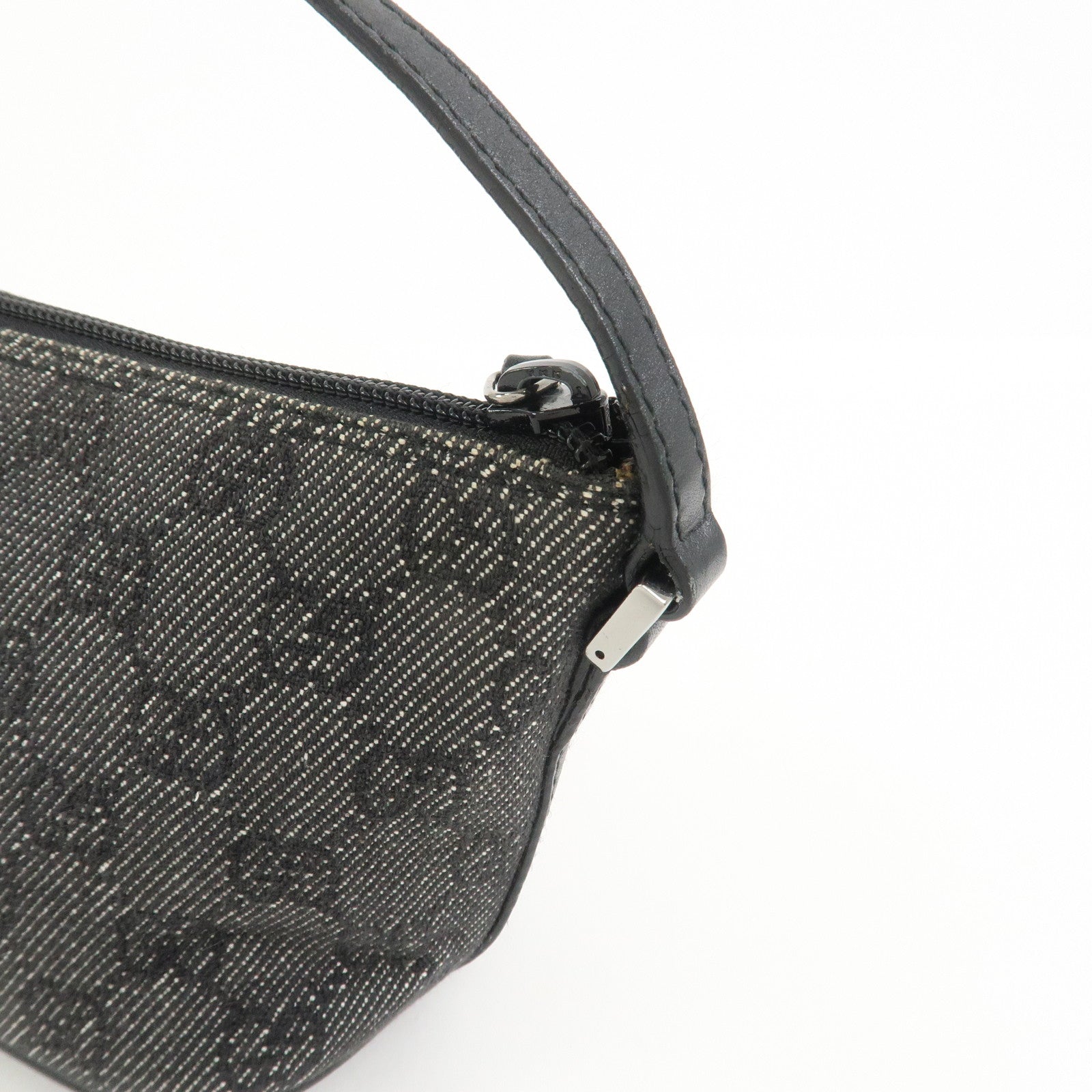 GUCCI Boat Bag GG Canvas Leather Accessory Pouch Black 07198