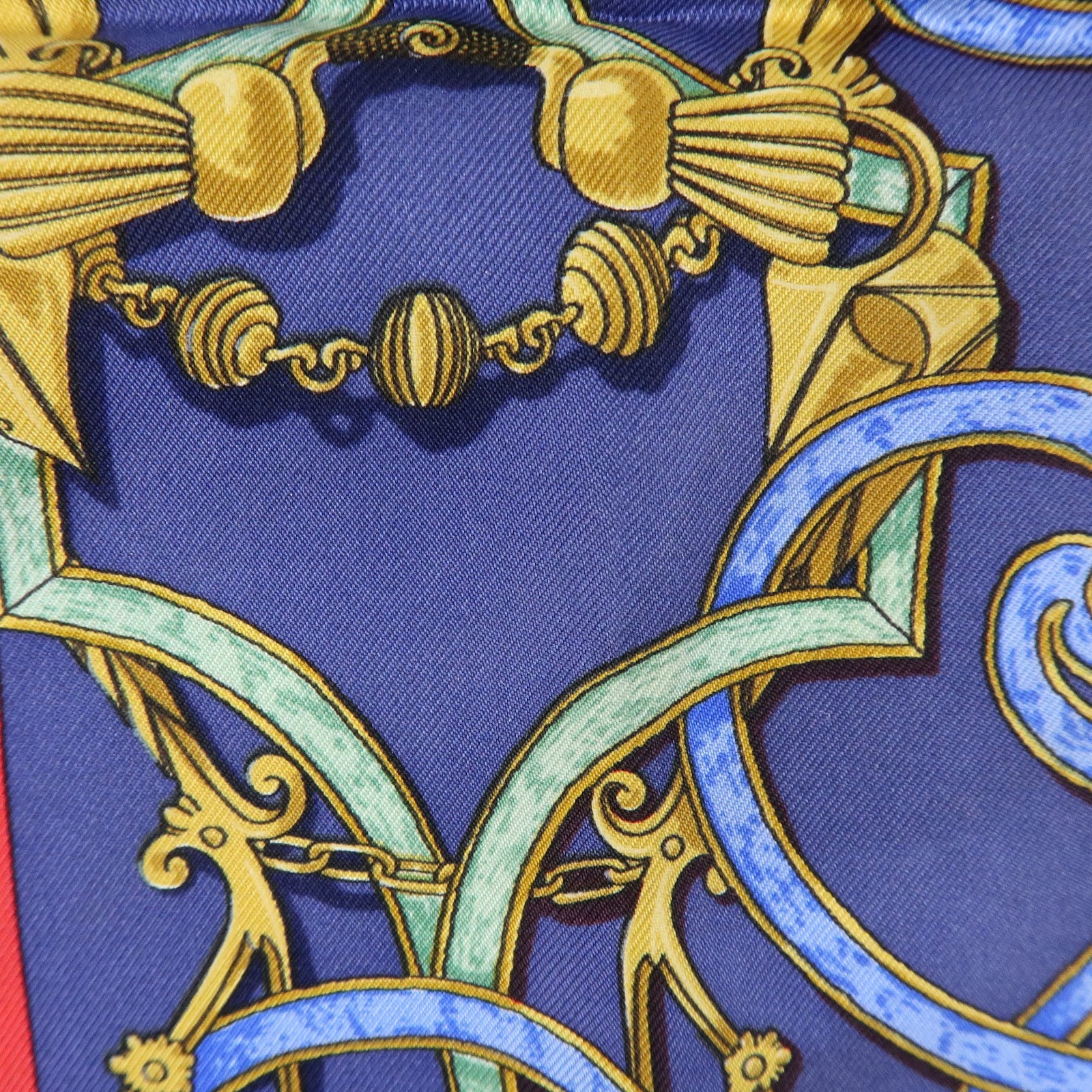 HERMES Carre 45 Silk 100% Scarf L'INSTRVCTION DV ROY Red Navy