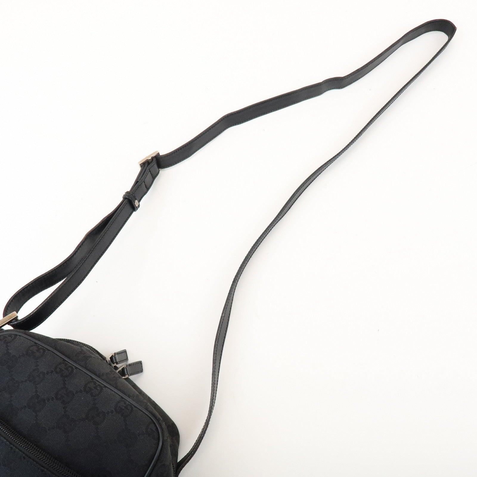 GUCCI GG Canvas Leather Shoulder Bag Black 018.1612.200047