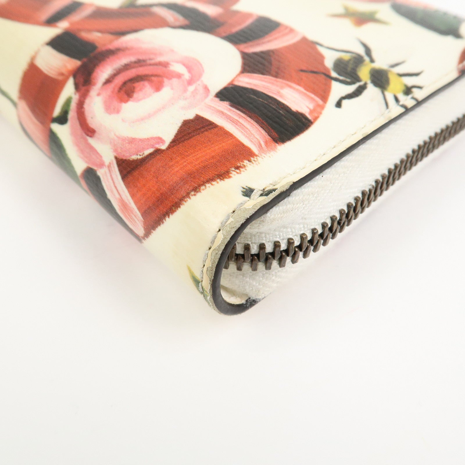 GUCCI Leather Round Zippy Long Wallet White 410102