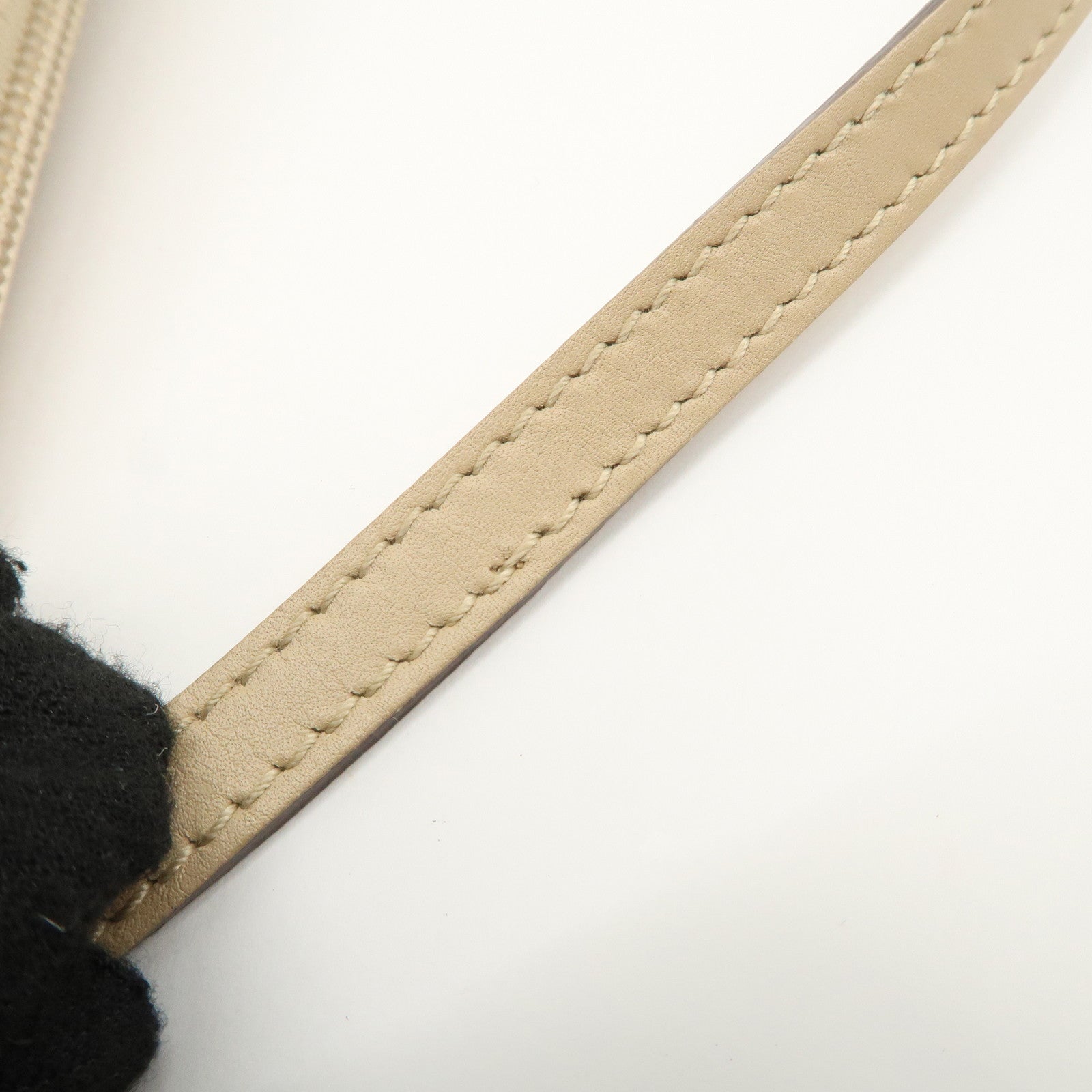 GUCCI Boat Bag GG Canvas Leather Hand Bag Pouch Beige 07198 Used