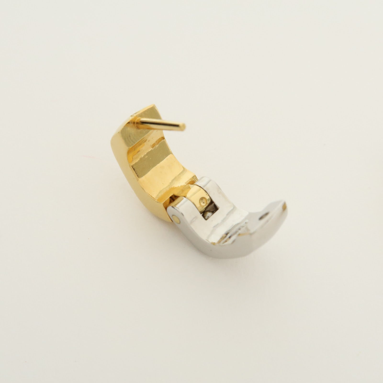 Louis Vuitton Boucles d’Oreilles Nanogram Metal Earrings M00397