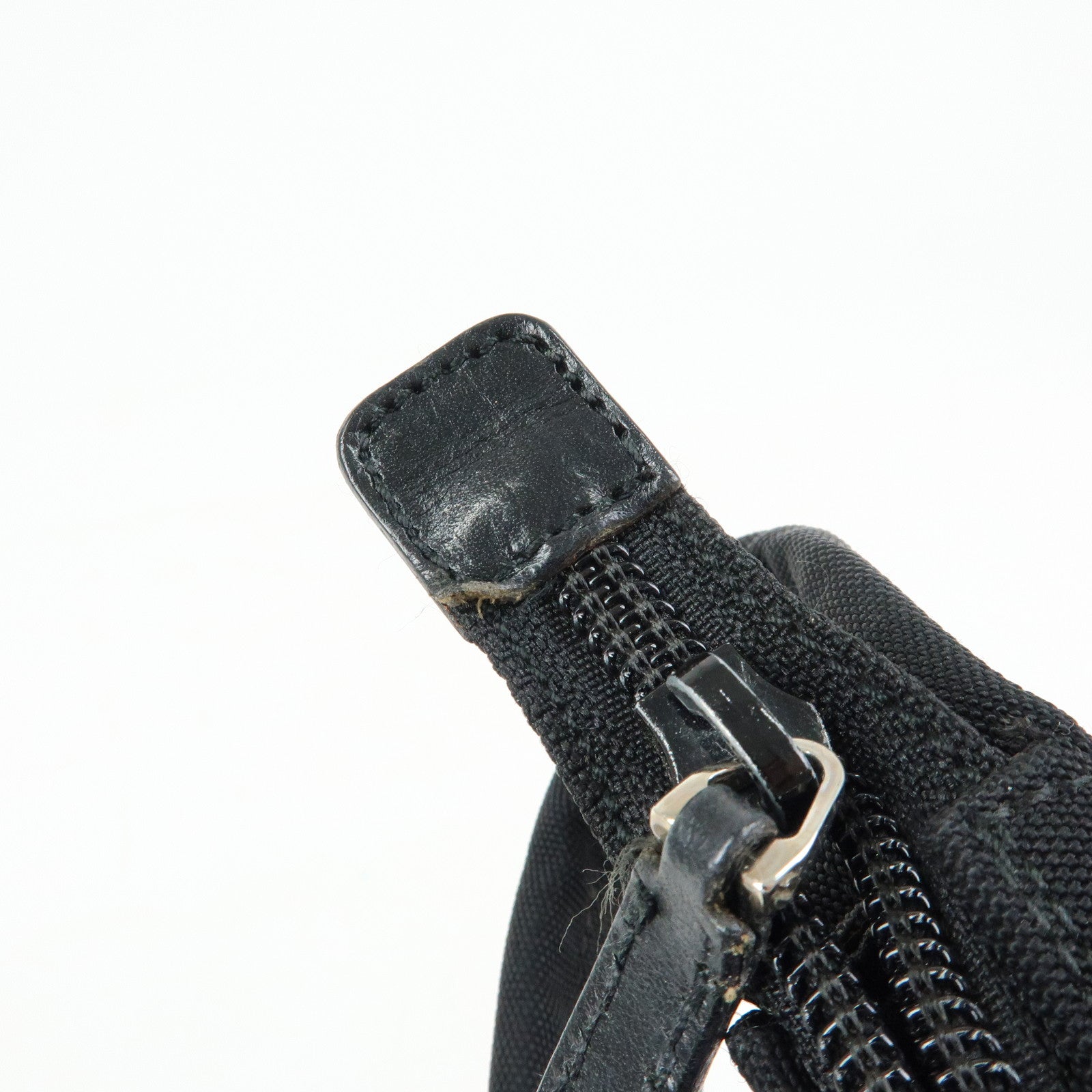 GUCCI GG Nylon Leather Shoulder Bag Black 001・3386