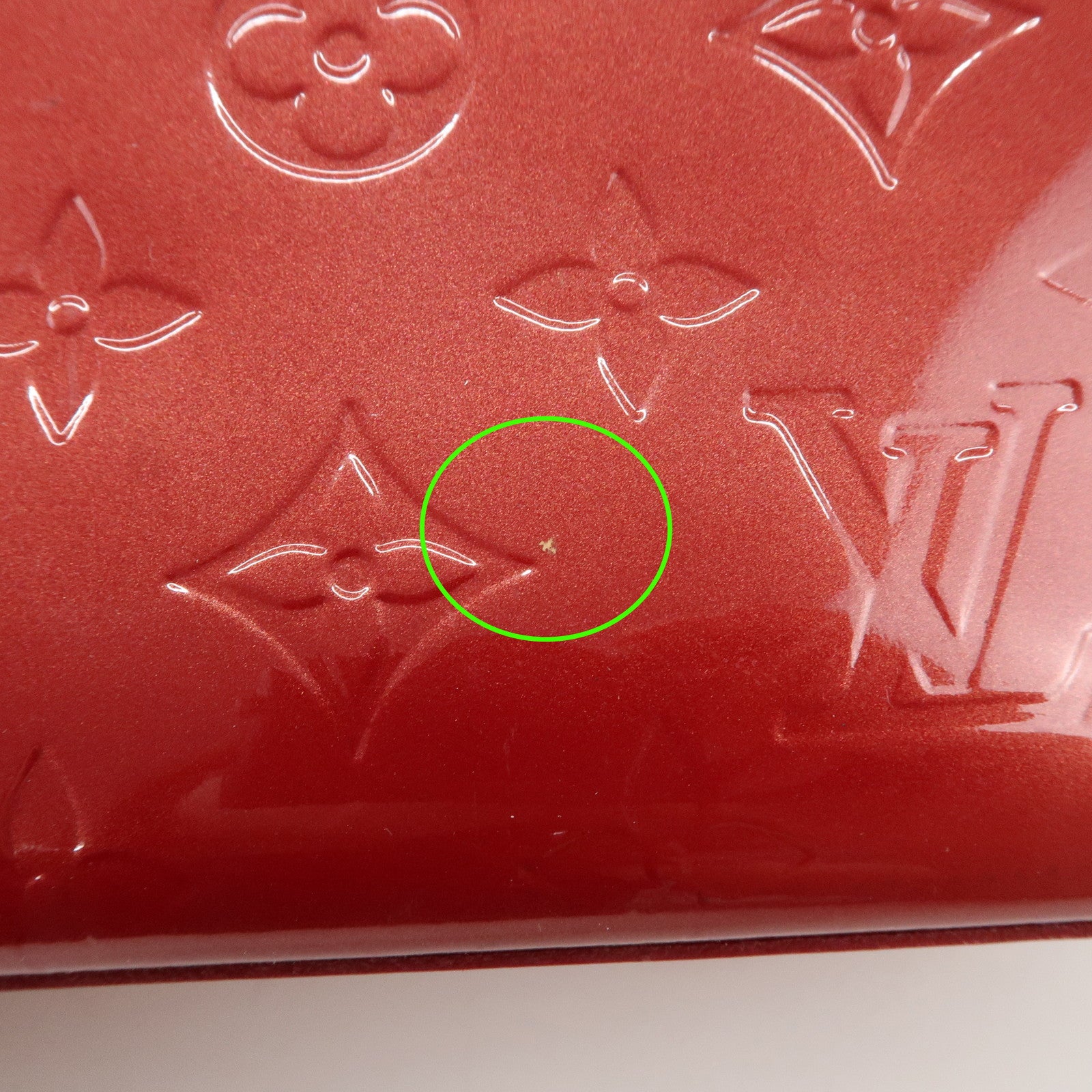 Louis Vuitton Monogram Vernis Wilshire PM Hand Bag Red M93642