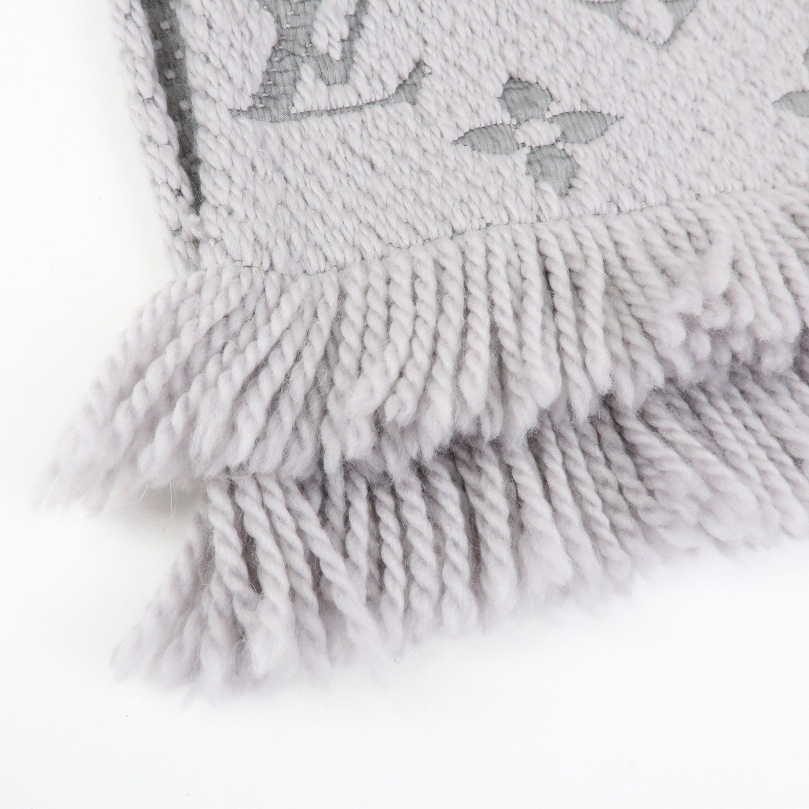 Louis Vuitton Monogram Escharp Logomania Scarf Gris Perle M74742