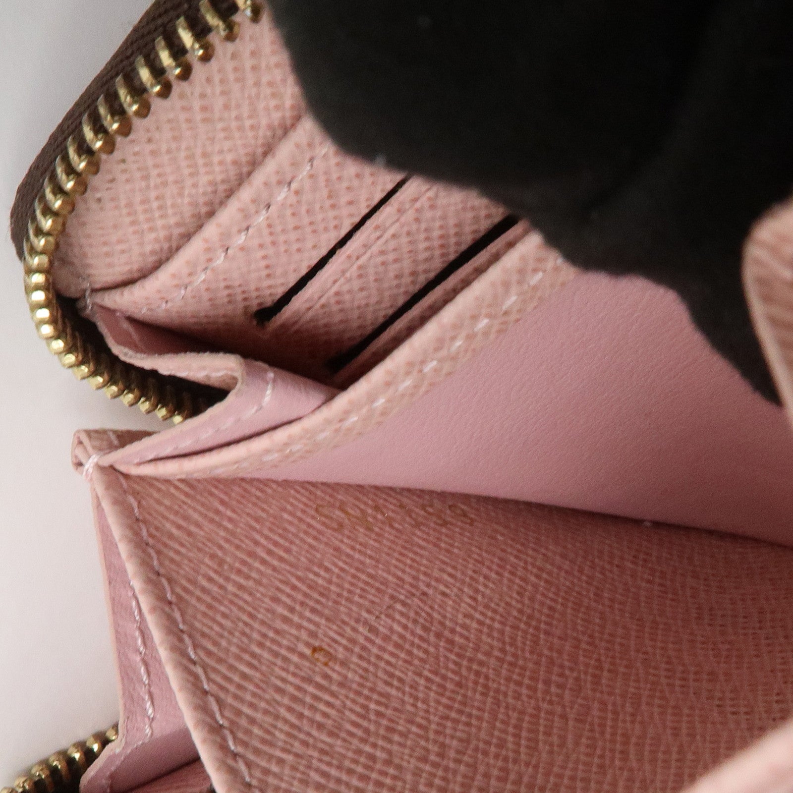 Louis Vuitton Damier Canvas Zippy Round Coin Case Coin Pourse Brown N60213