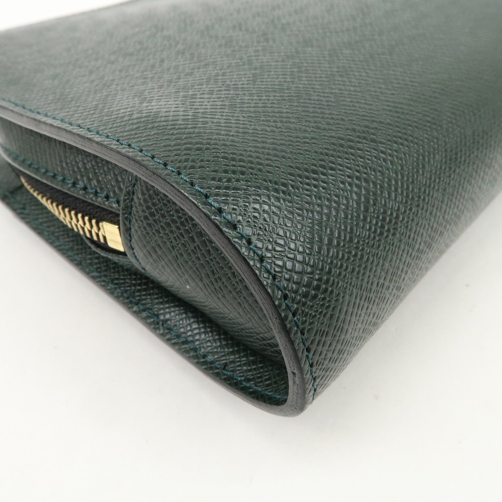 Louis Vuitton Taiga Baikal Clutch Bag Pouch Epicea M30184 Used