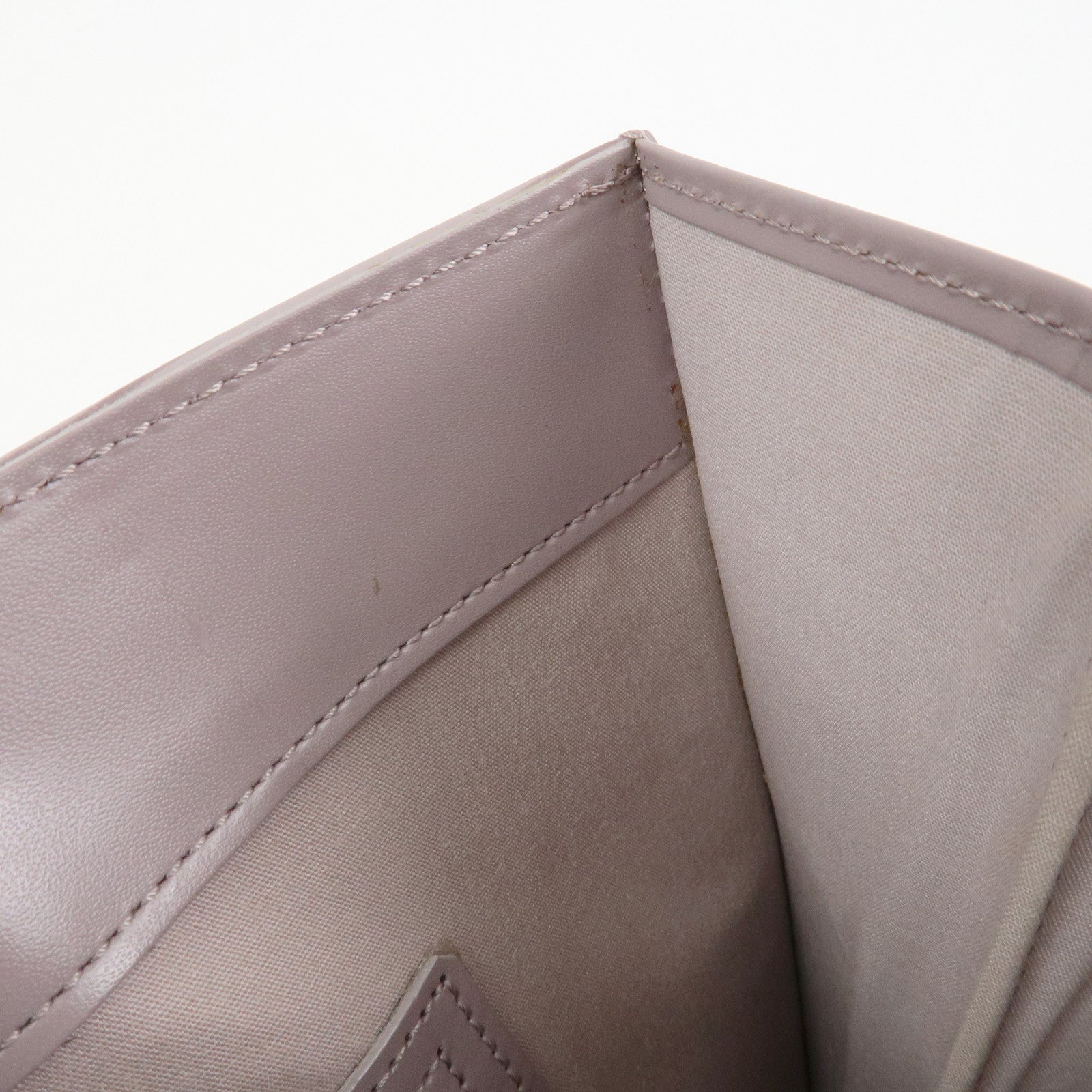 Louis Vuitton Epi Croisette PM Shoulder Bag Lilac M5249B