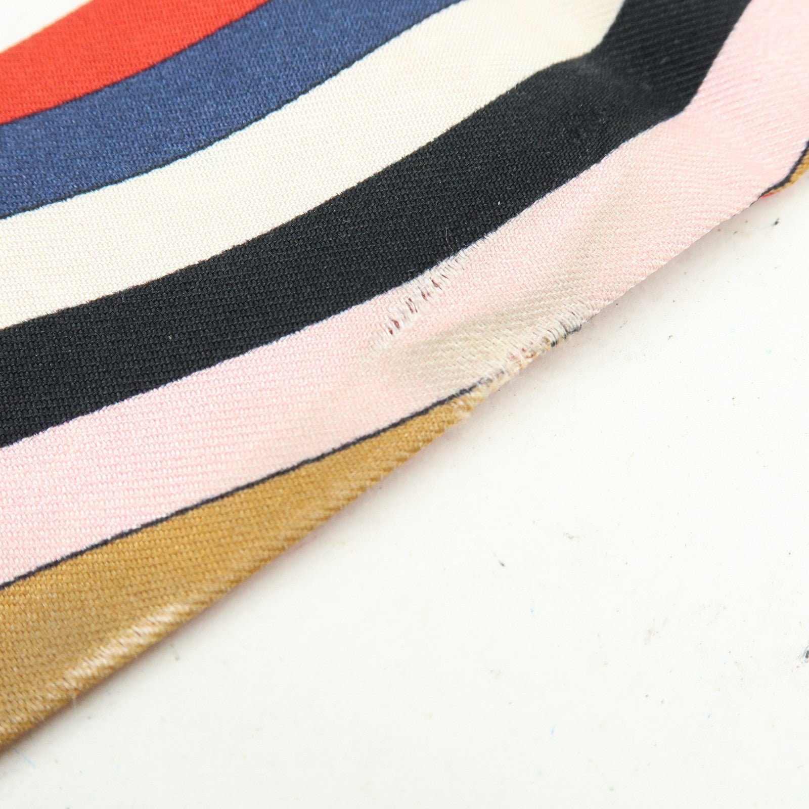 FENDI Wrappy Silk 100%  Scarf Red Multicolor