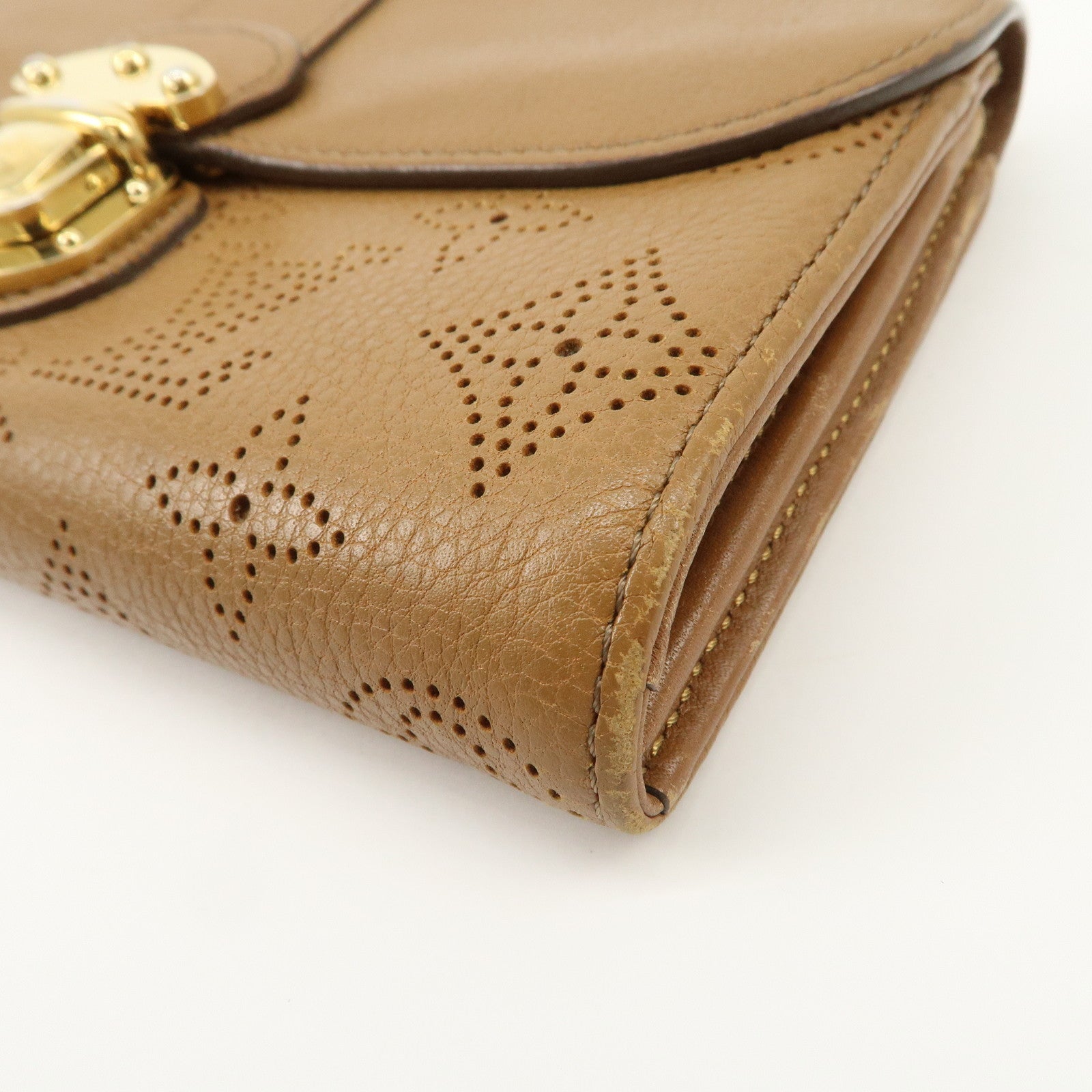 Louis Vuitton Monogram Mahina Portefeuille Iris Wallet M58140