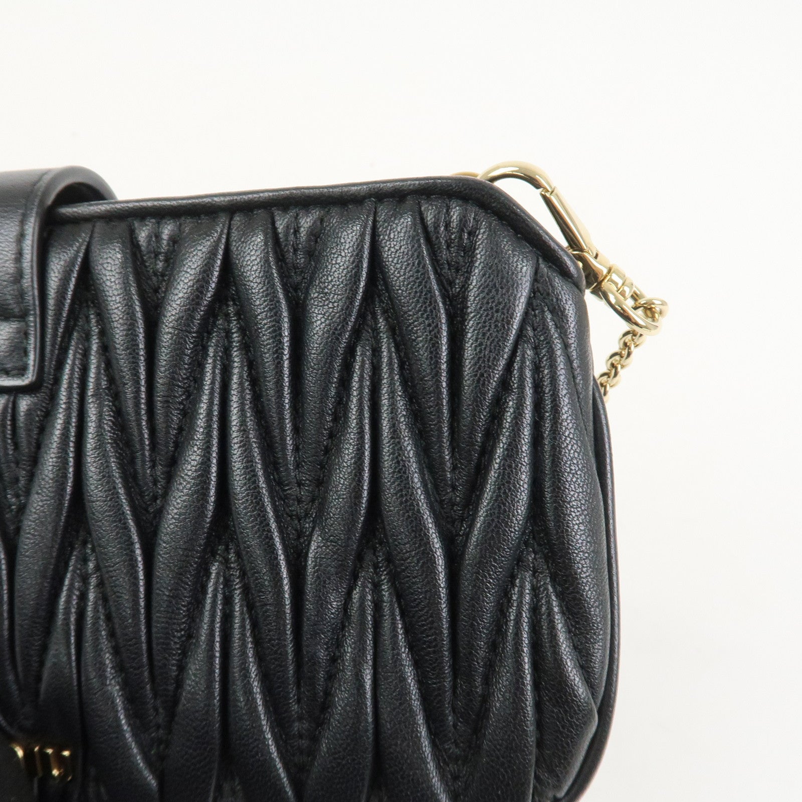 MIU MIU Matelasse Nappa Leather Chain Shoulder Bag Phone Case Black