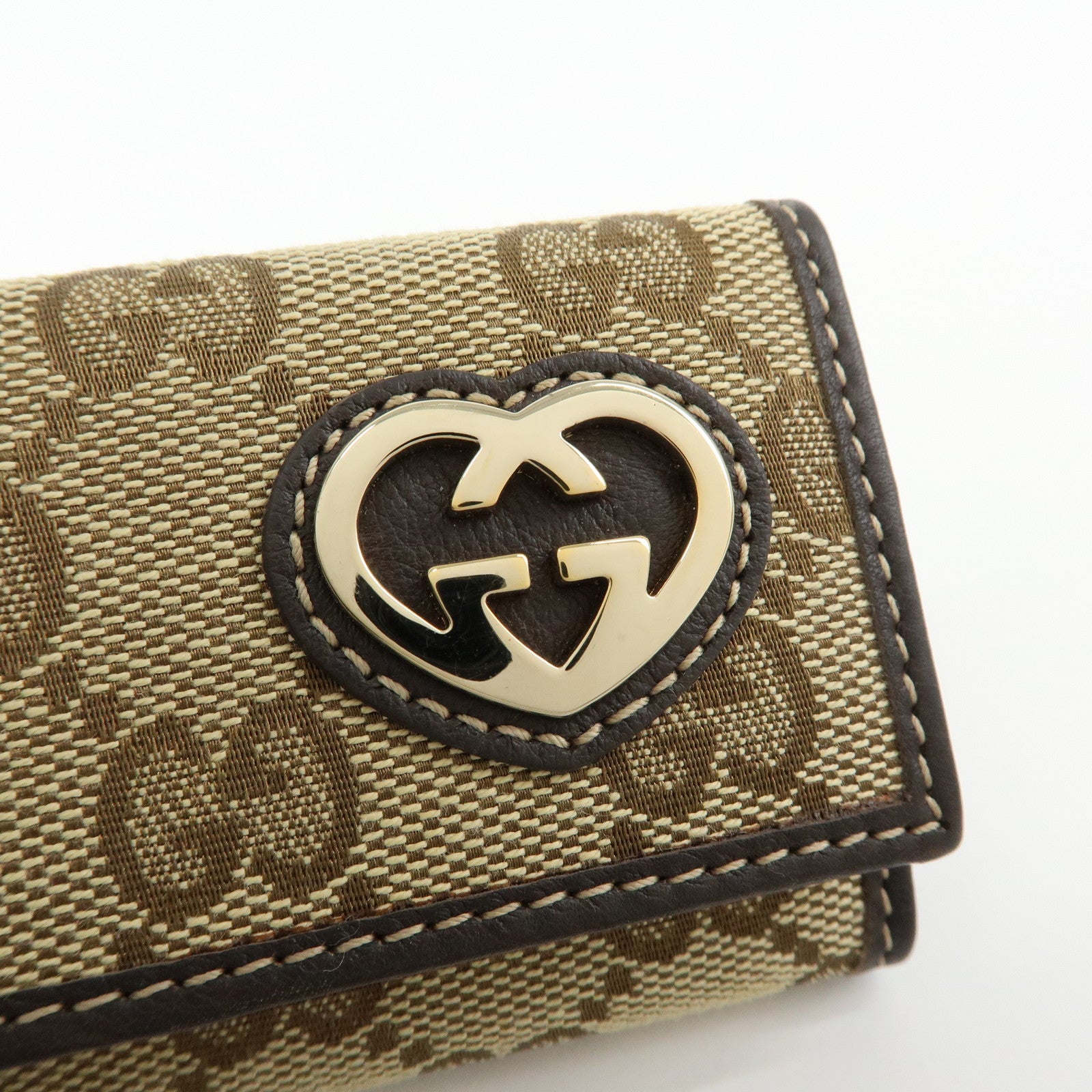GUCCI Interlocking G Lovery Heart GG Canvas 6 Ring Key Case 257217