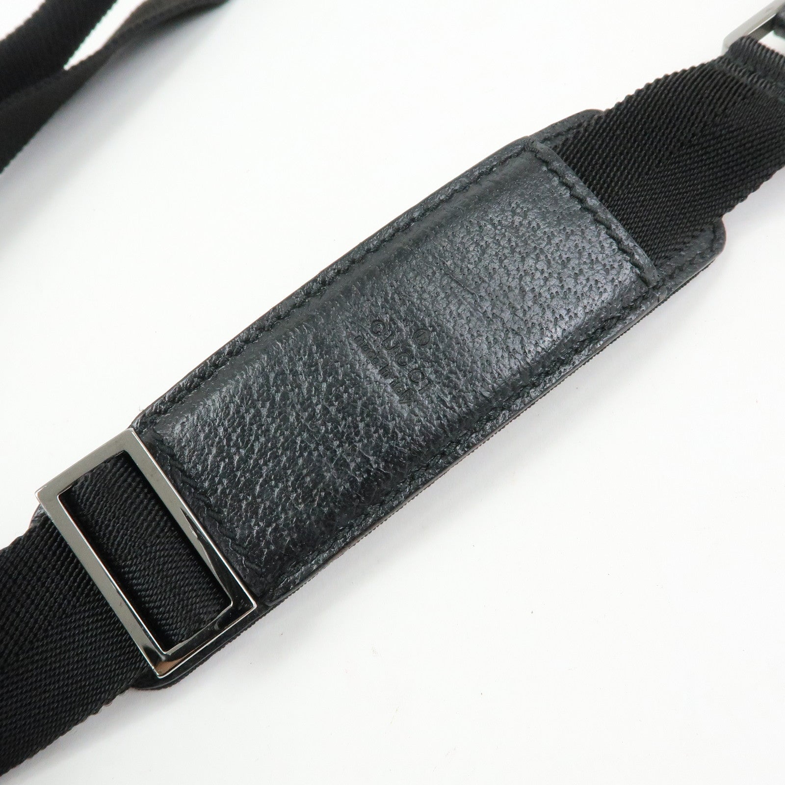 GUCCI GG Canvas Leather Shoulder Crossbody Bag Black 122793
