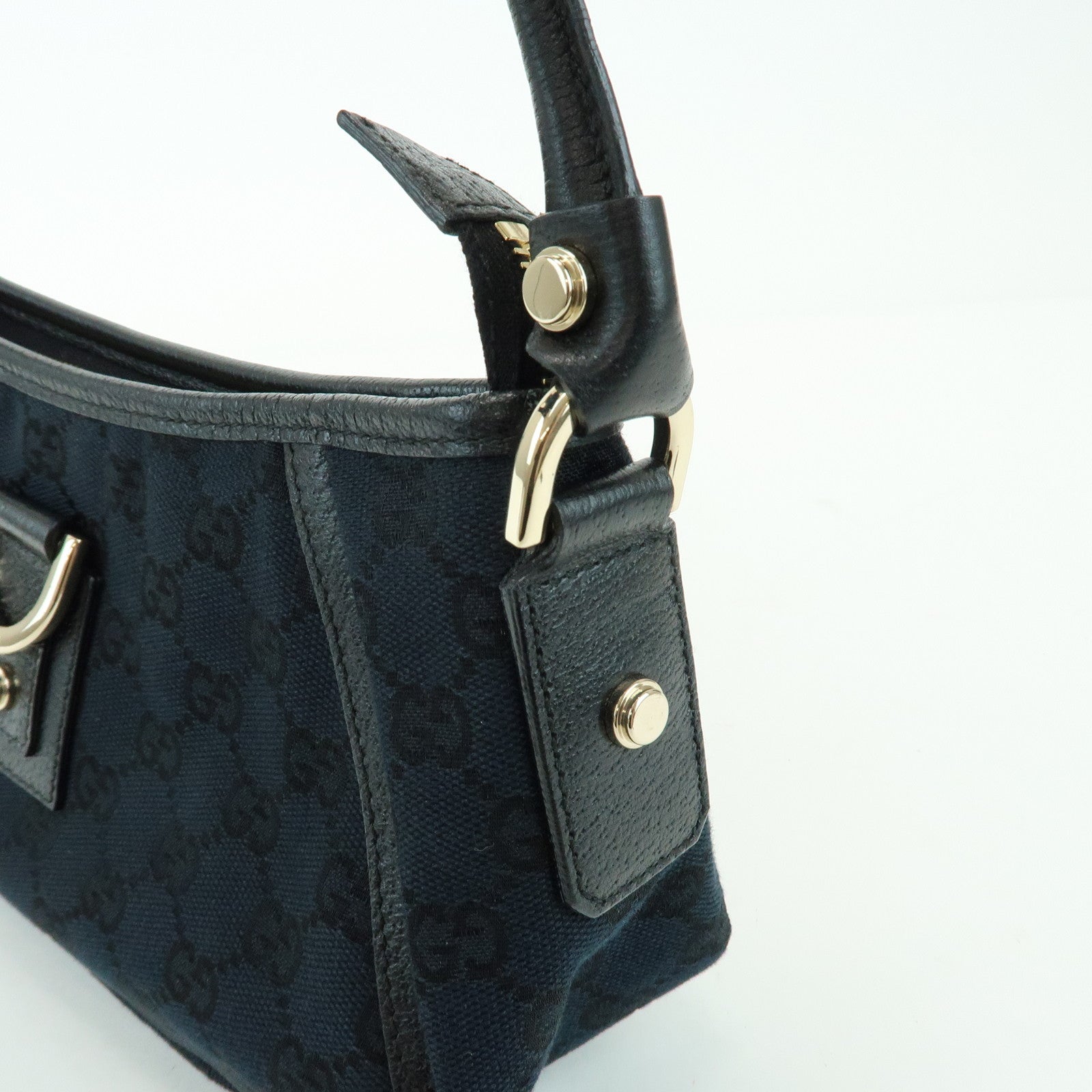 GUCCI Abbey GG Canvas Leather Pouch Shoulder Bag Hand Bag 130939
