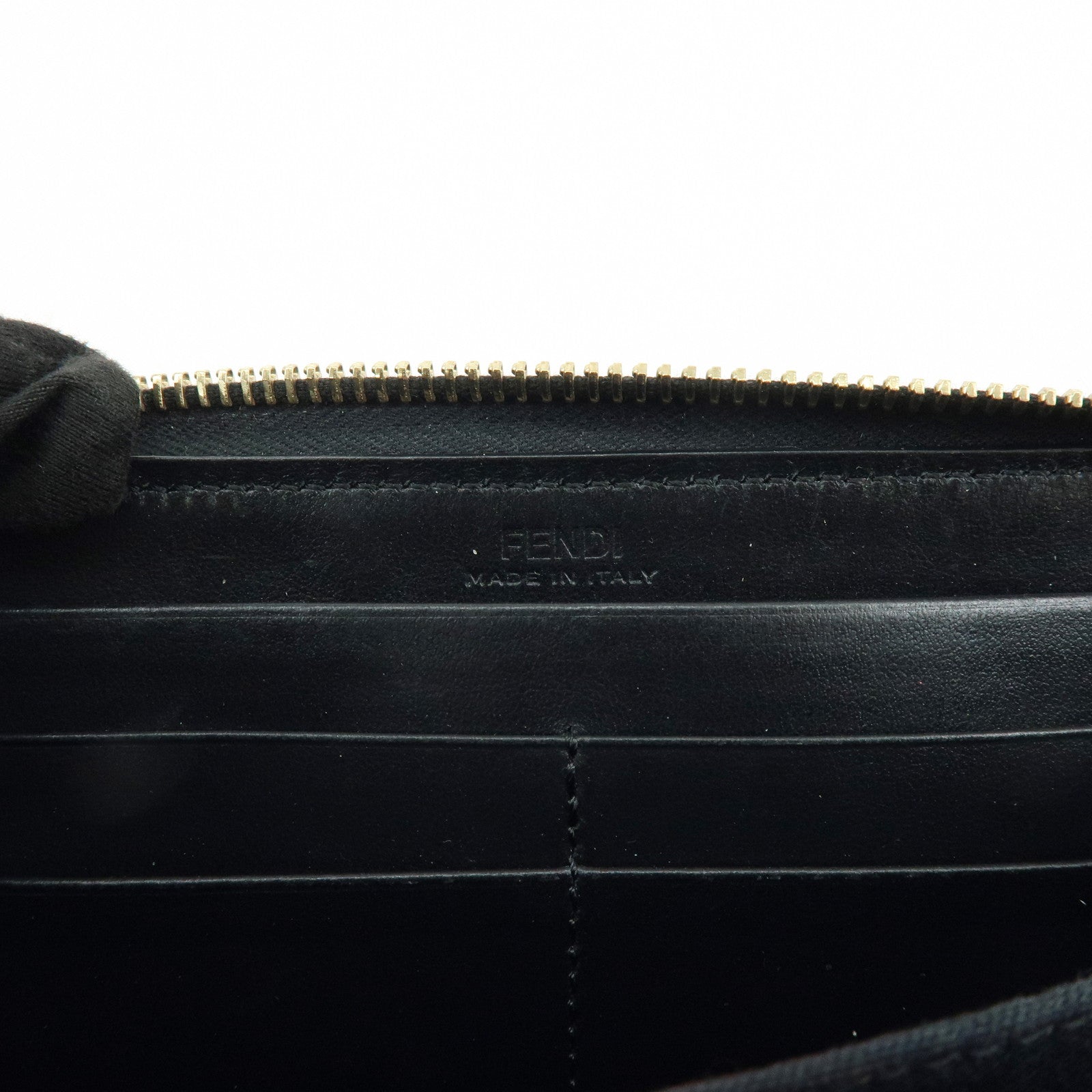 FENDI Leather Round Zippy Long Wallet Black 8M0299