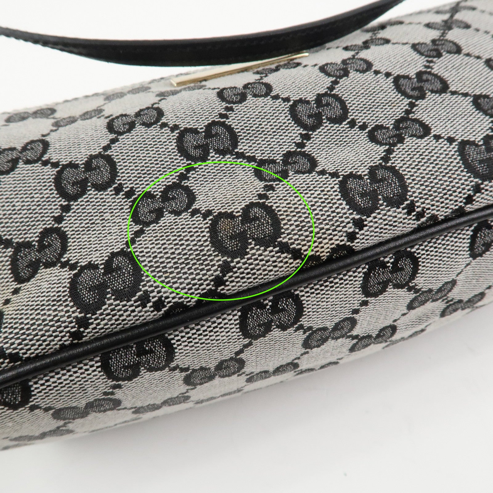 GUCCI Boat Bag GG Canvas Leather Accessory Pouch Hand Bag 039.1103