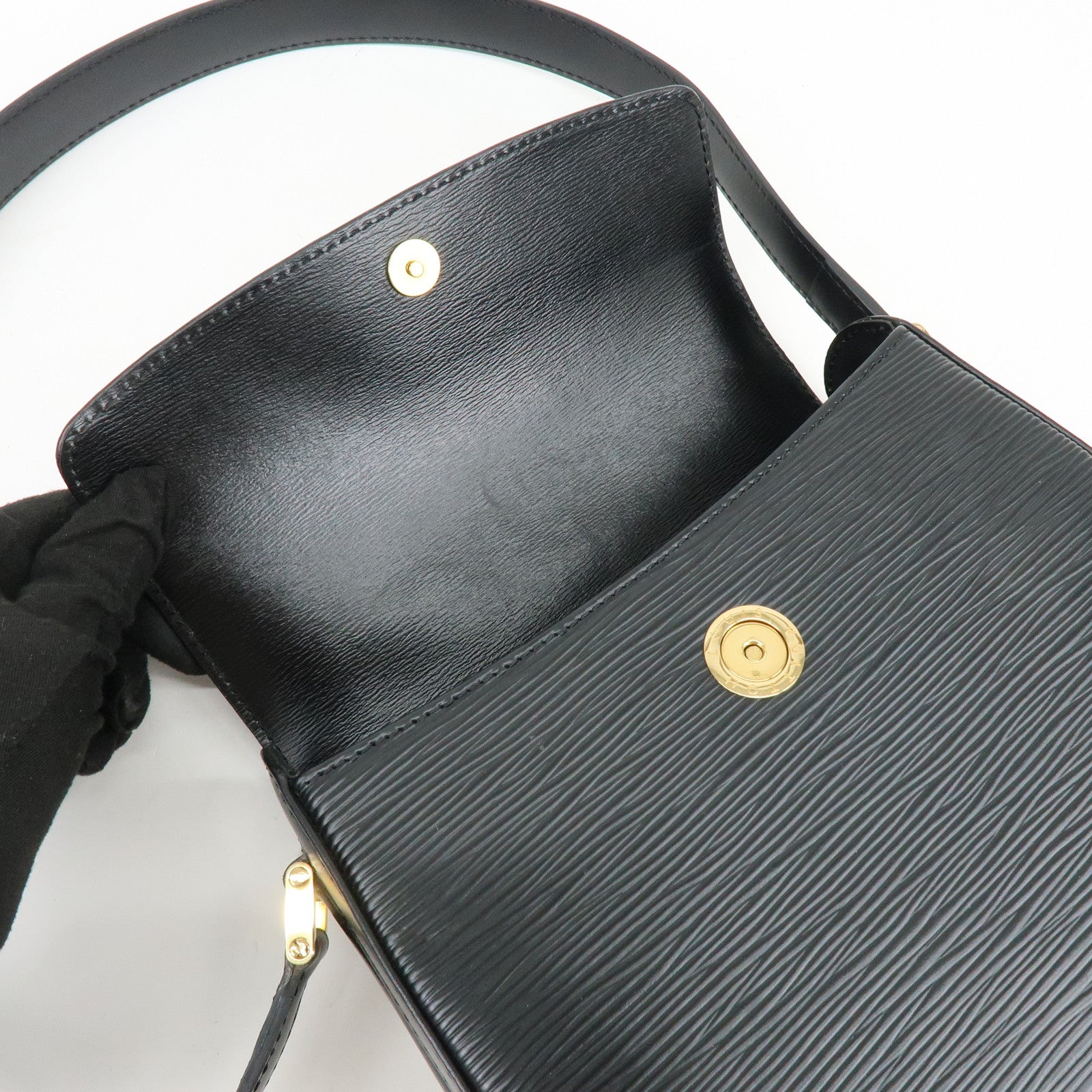Louis Vuitton Epi Buci Shoulder Bag Hand Bag Noir M52202