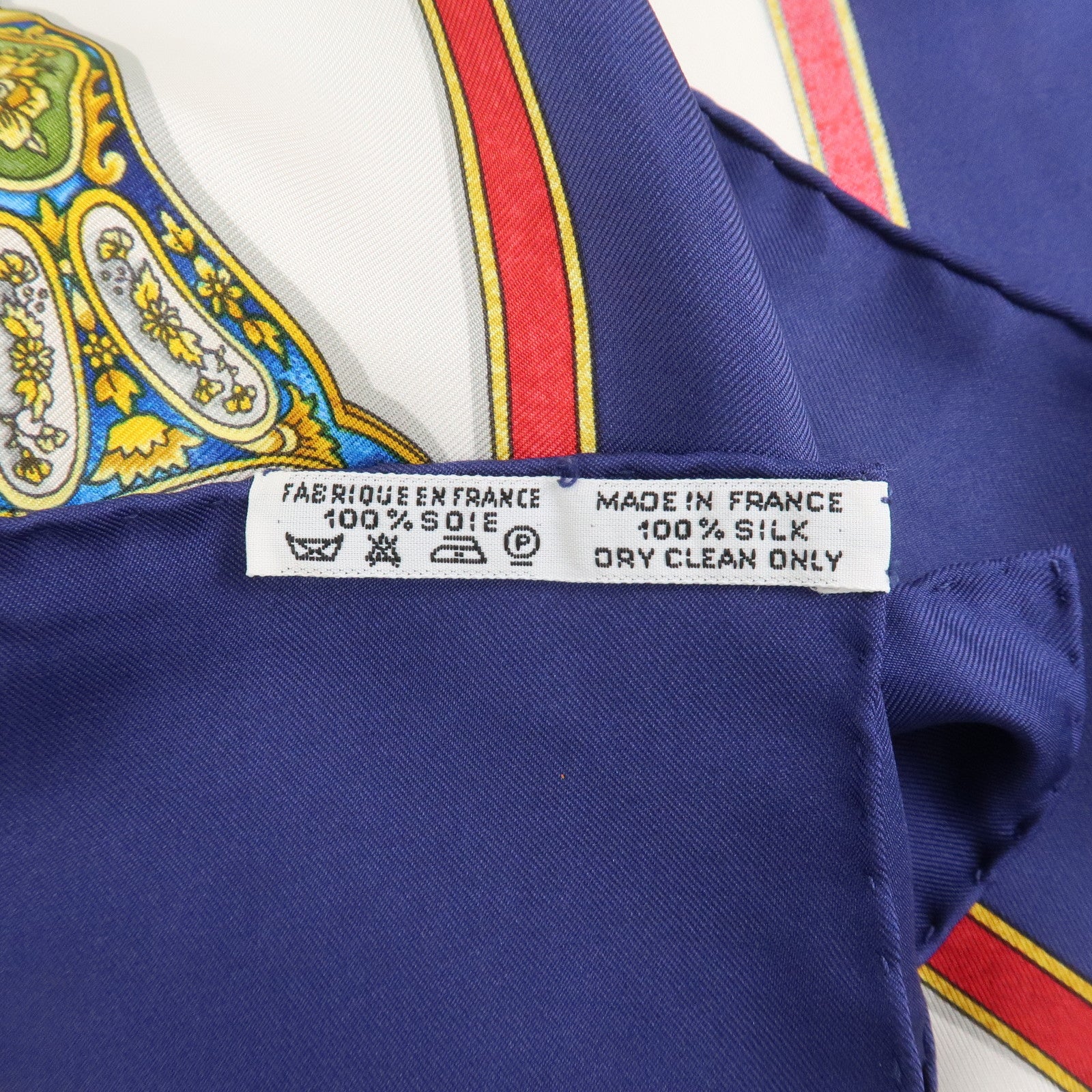 HERMES Carre 90 Silk 100% Scarf Pourvu qu'on ait l'ivresse White