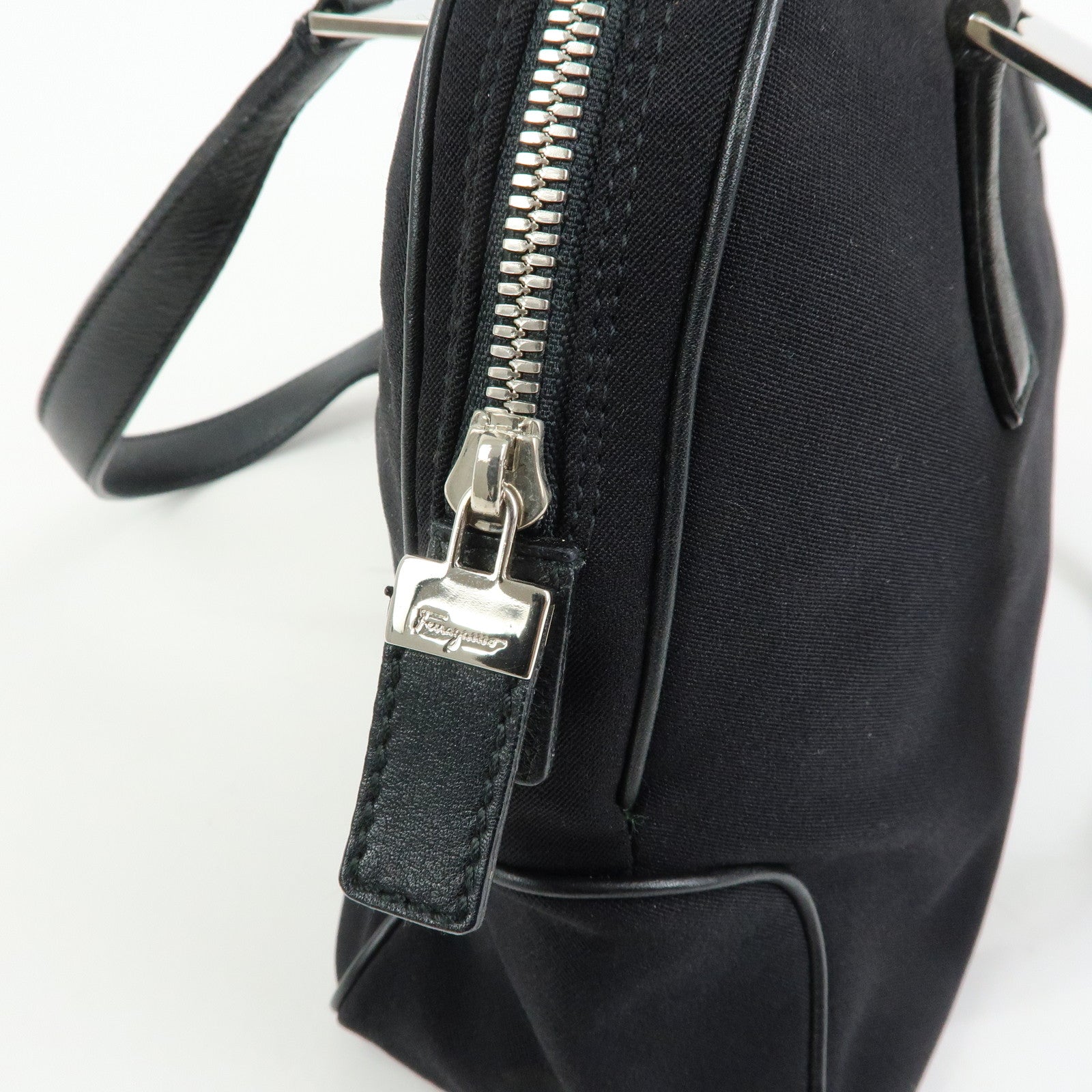 Ferragamo Vara Nylon Leather Boston Bag Shoulder Bag Black