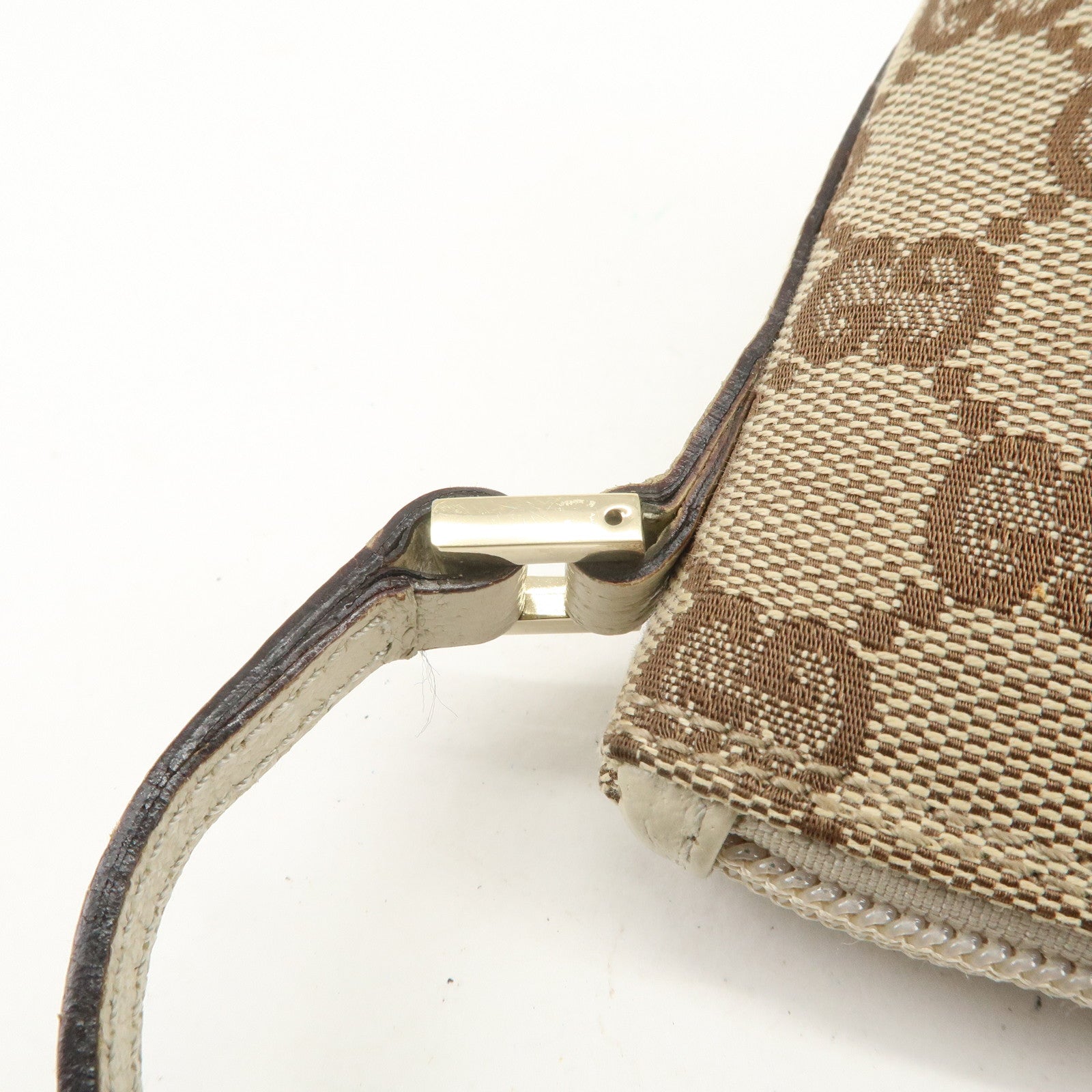 GUCCI Boat Bag GG Canvas Leather Hand Bag Pouch Brown Ivory 07198